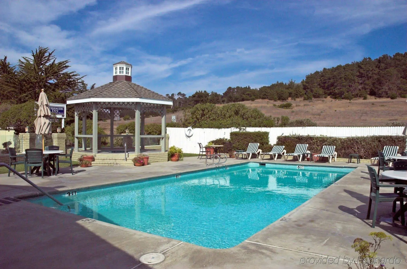 Fireside Inn on Moonstone Beach