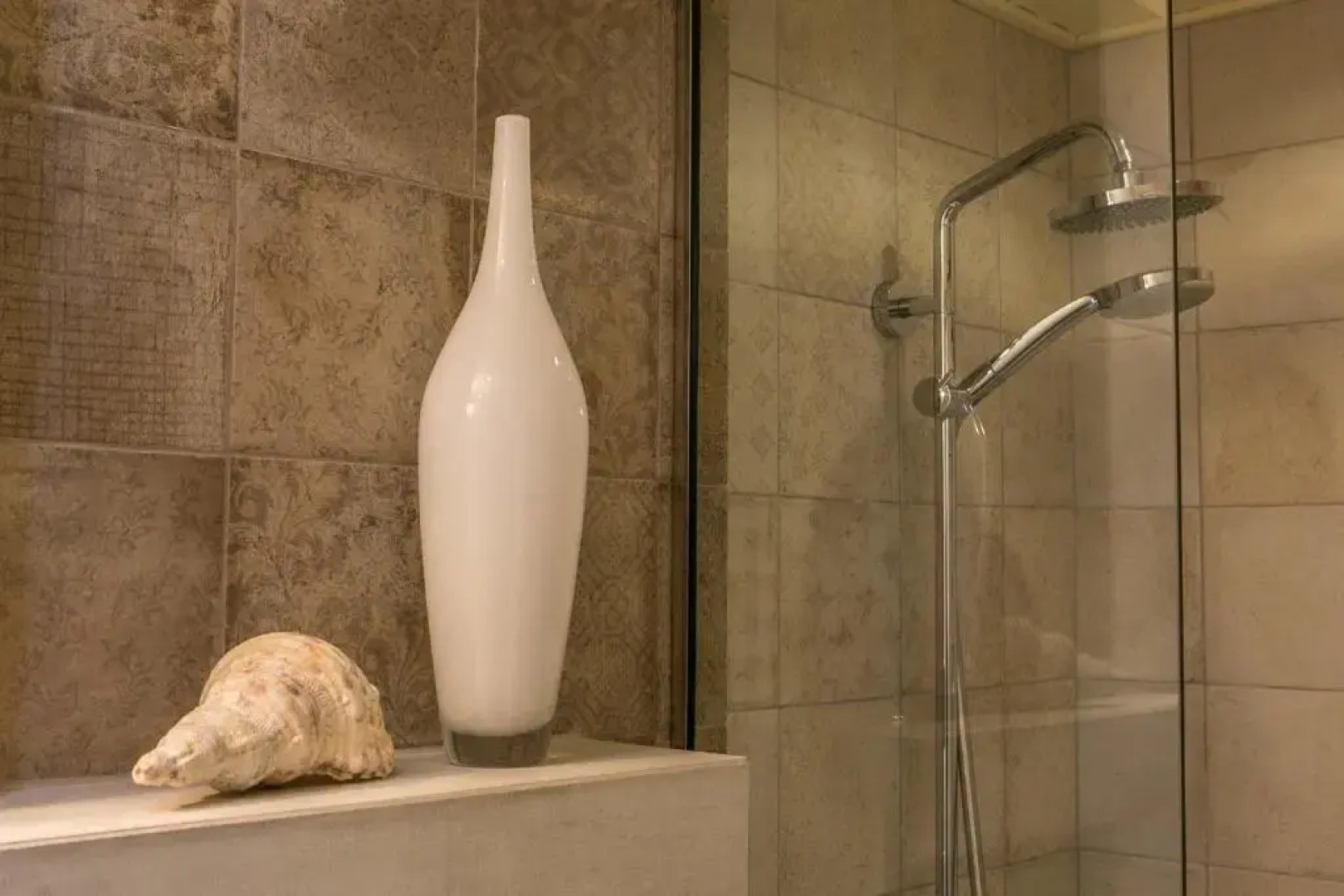 Tholaria Boutique Hotel