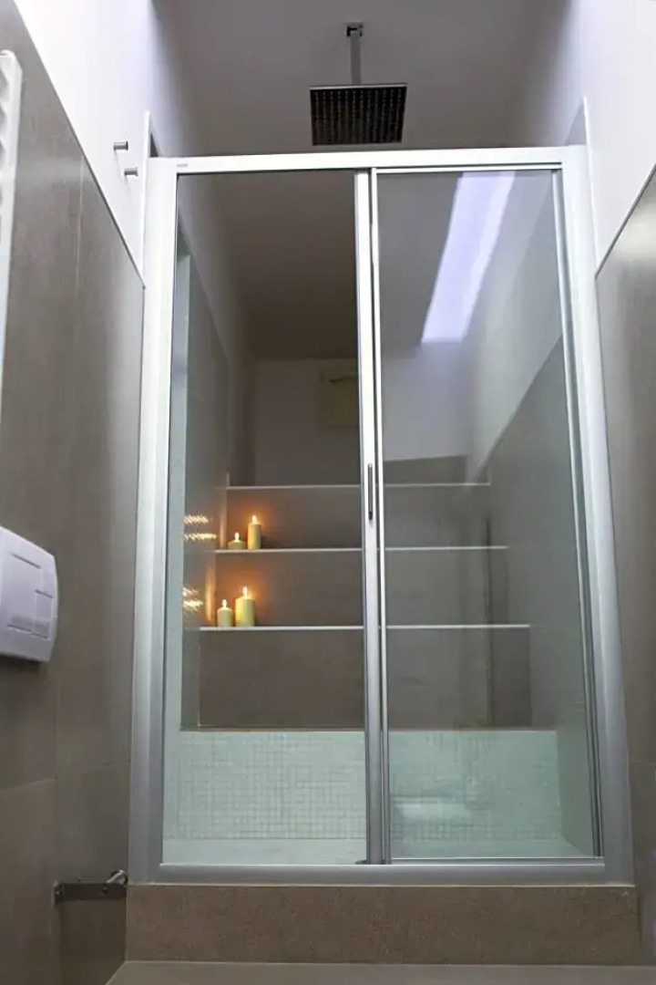 900 Bed and Breakfast