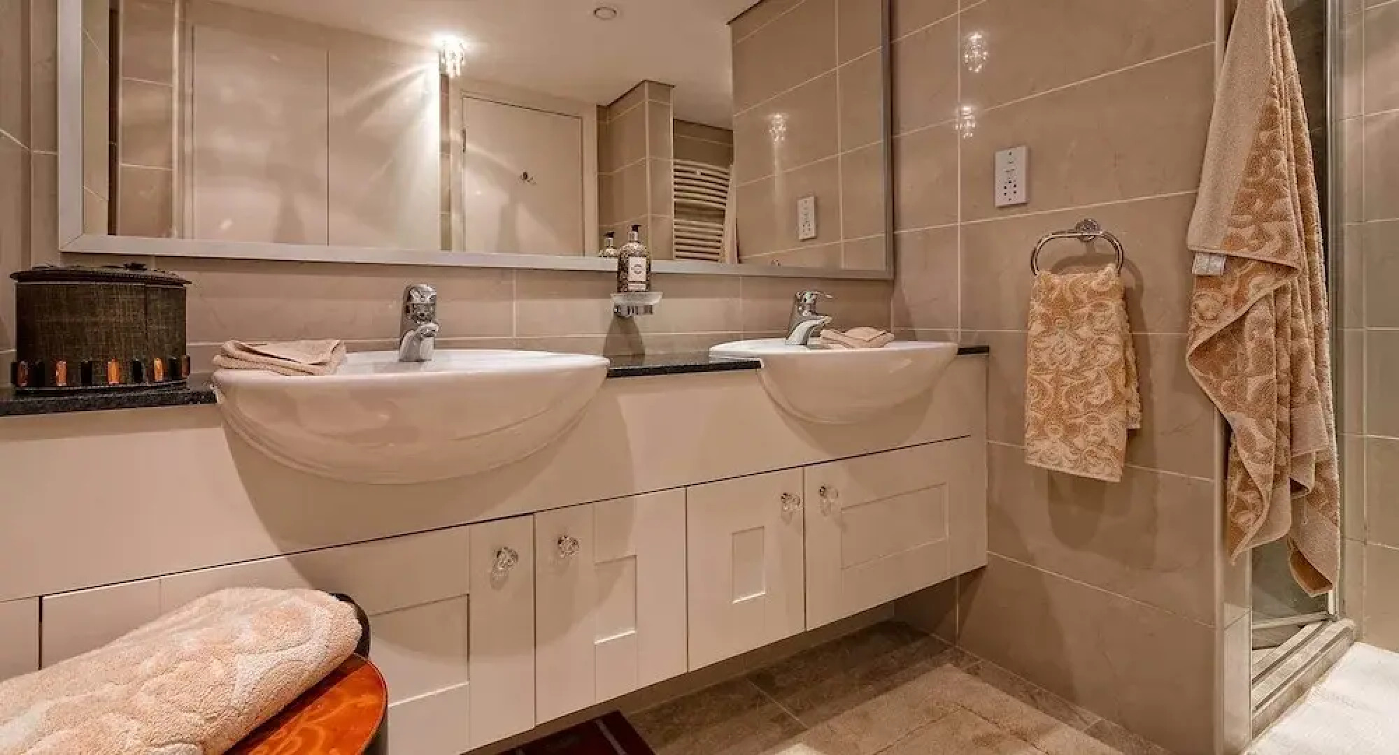 Stunning 3 bedroom villa 'JZ02' with private pool, beautiful interiors, communal pool and resort facilities, Zephyros Village, Aphrodite Hills