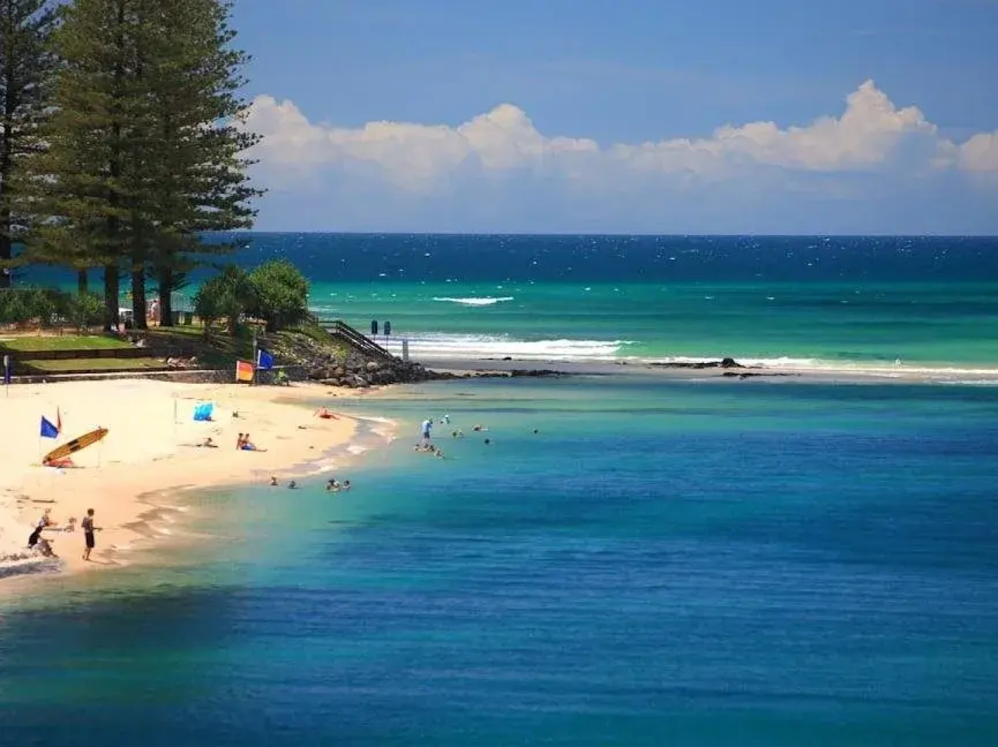 Tranquil Shores Holiday Apartment