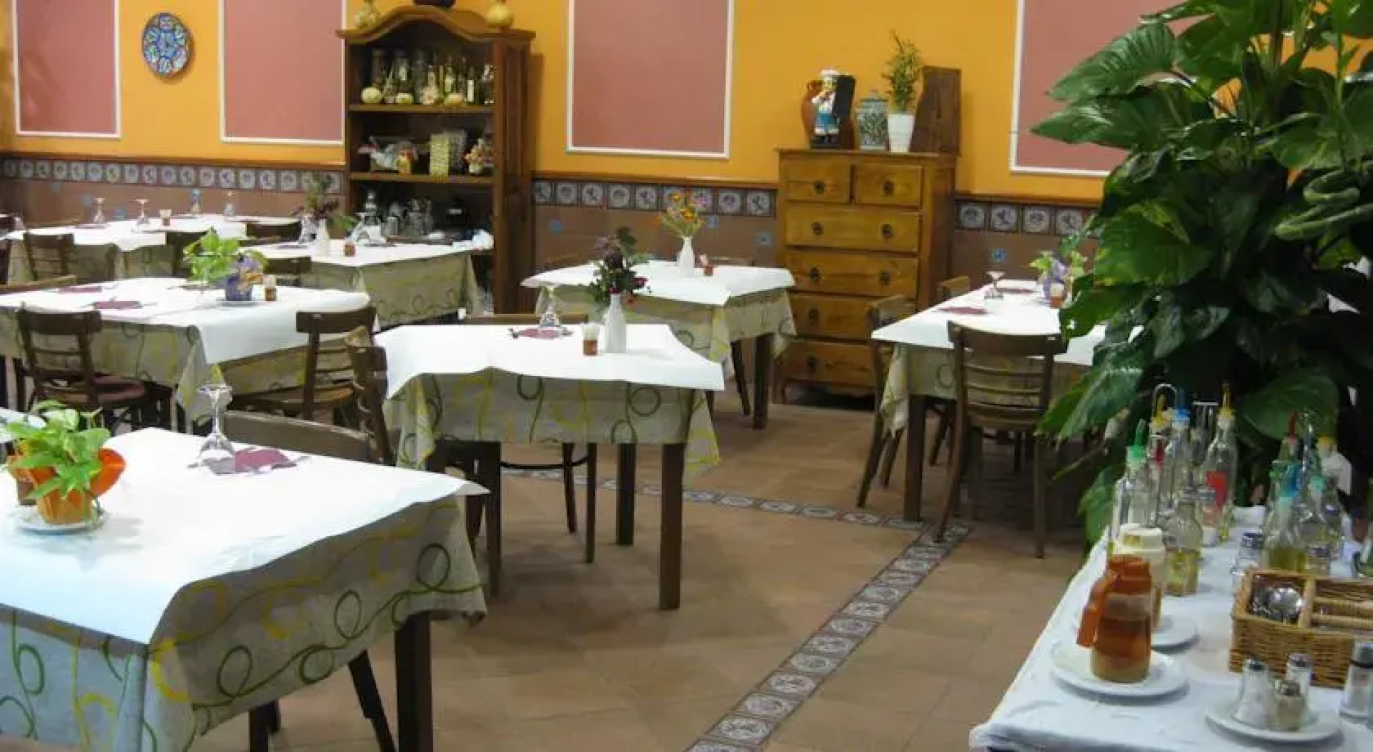Hostal Restaurante El Surtidor