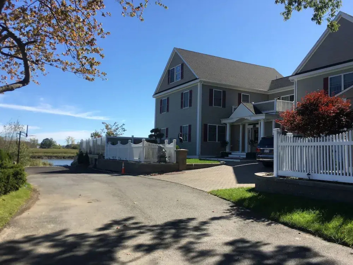 Rooms in Family House in Salem Boston