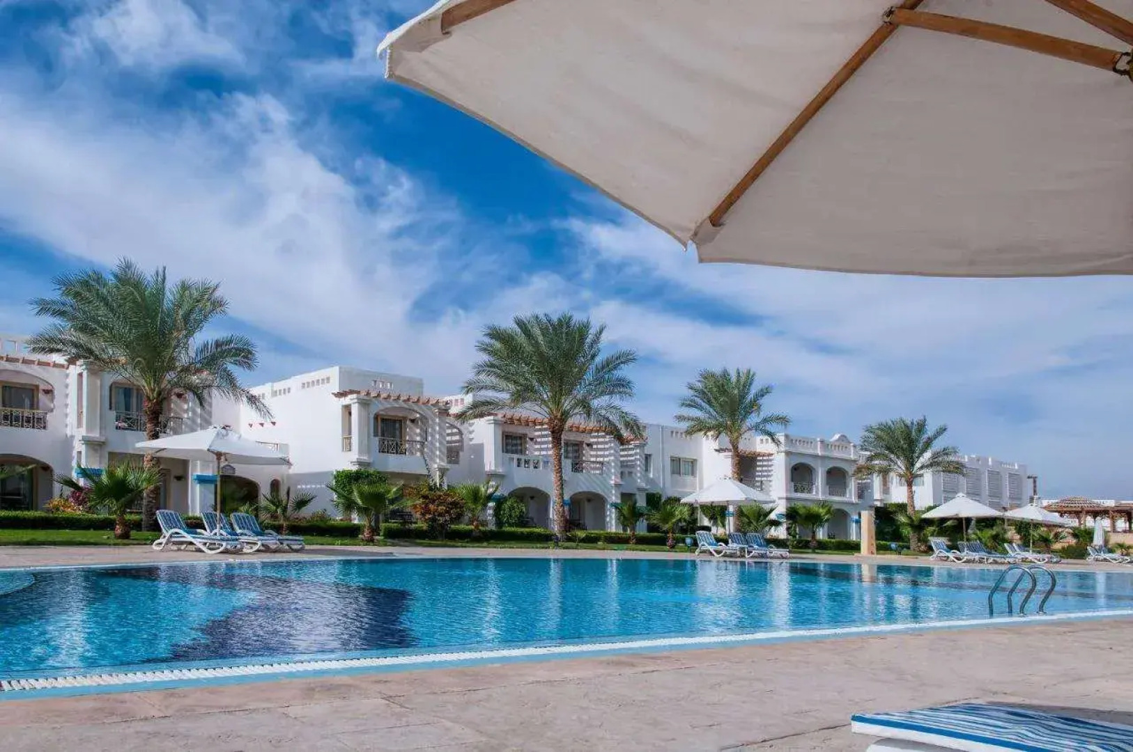 Continental Plaza Beach Resort (Ex. Inter Plaza Beach)