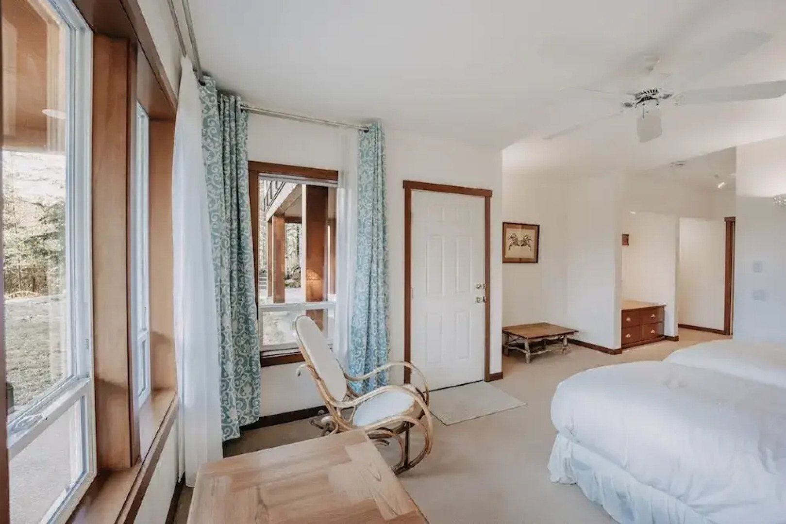 15mbh - Amazing Mountain Views - Hot Tub - Pets Ok 3 Bedroom Home by RedAwning