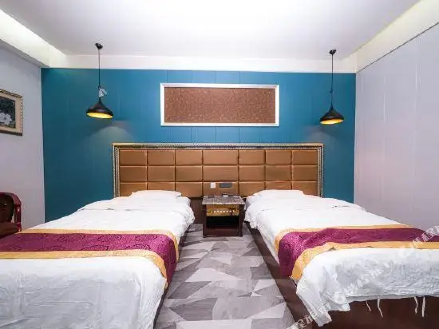 Xinhua Business Hotel