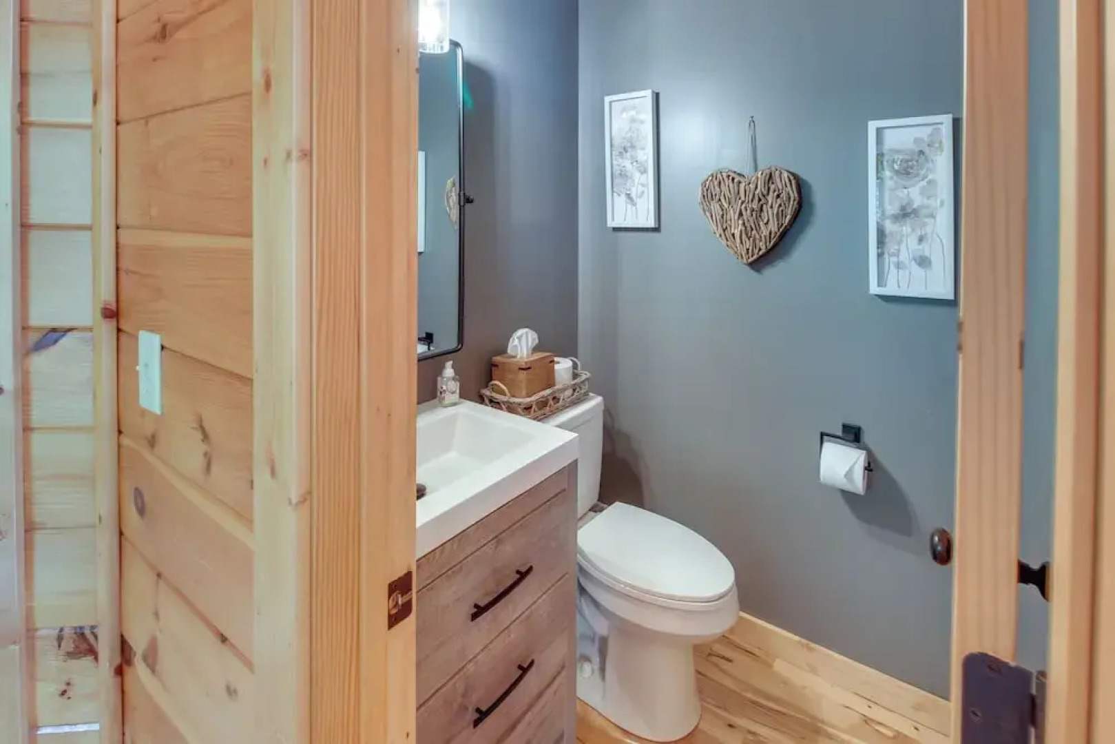 Upscale Coosawattee Cabin w/ Hot Tub & Fire Pit!