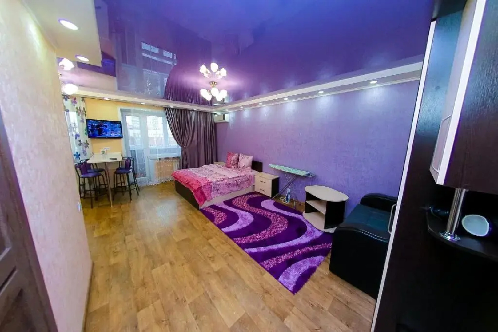 ApartLux on Slavskogo 26 View River