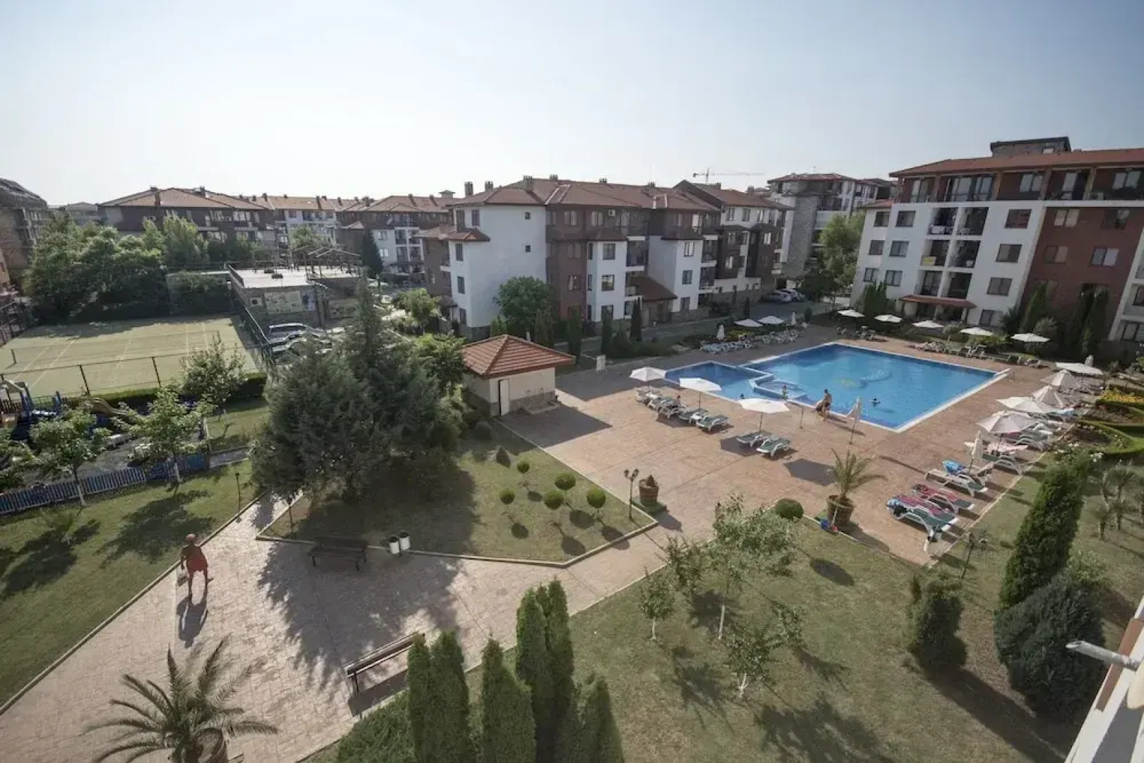 Apollon Complex Apartment