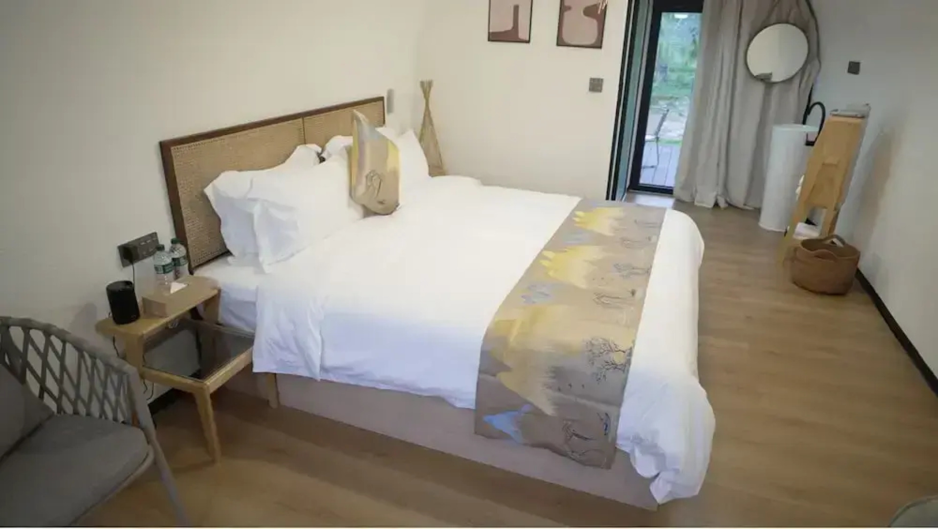 Unicorn Rocket Resort