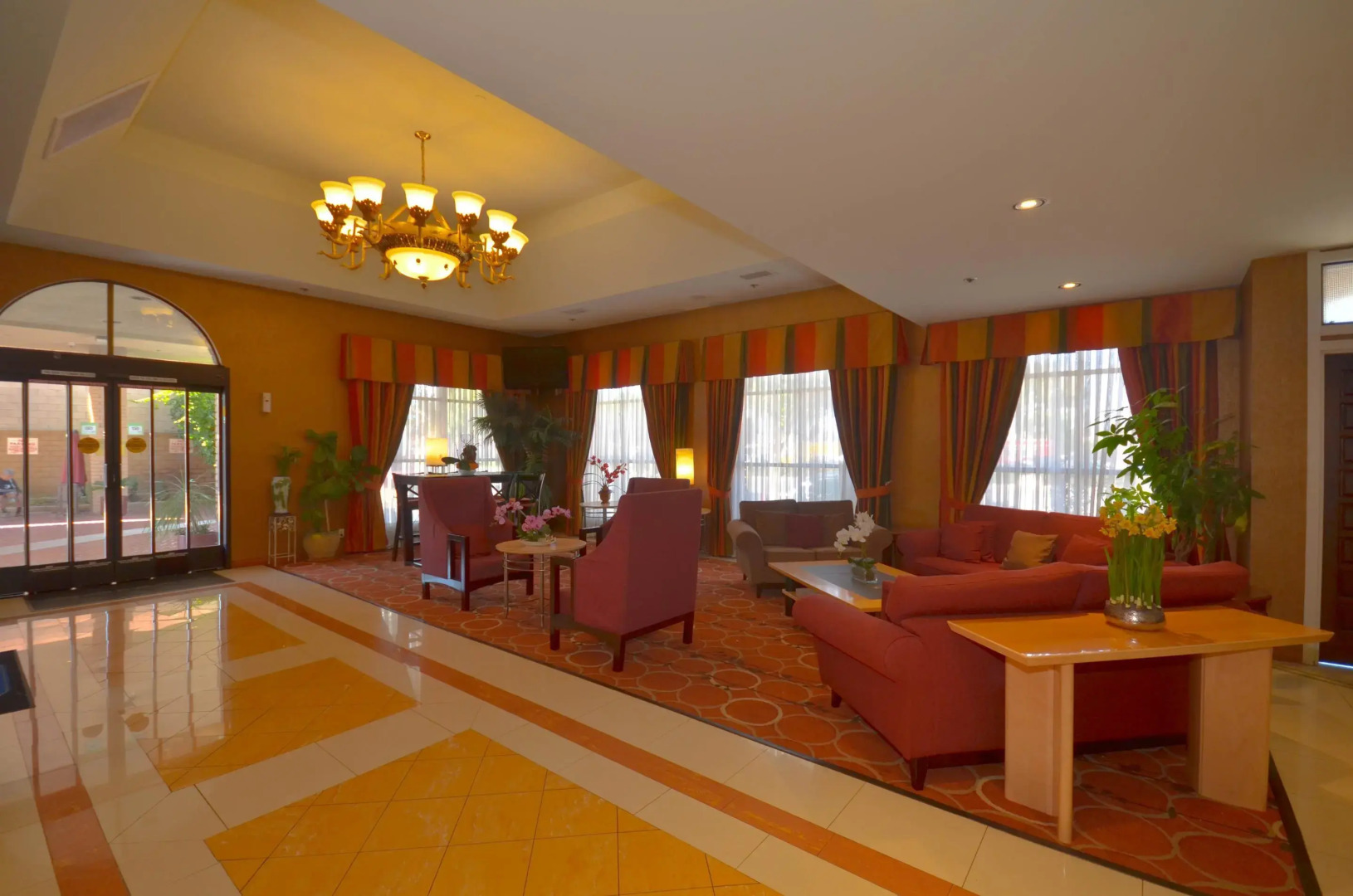 Best Western Plus South Bay Hotel