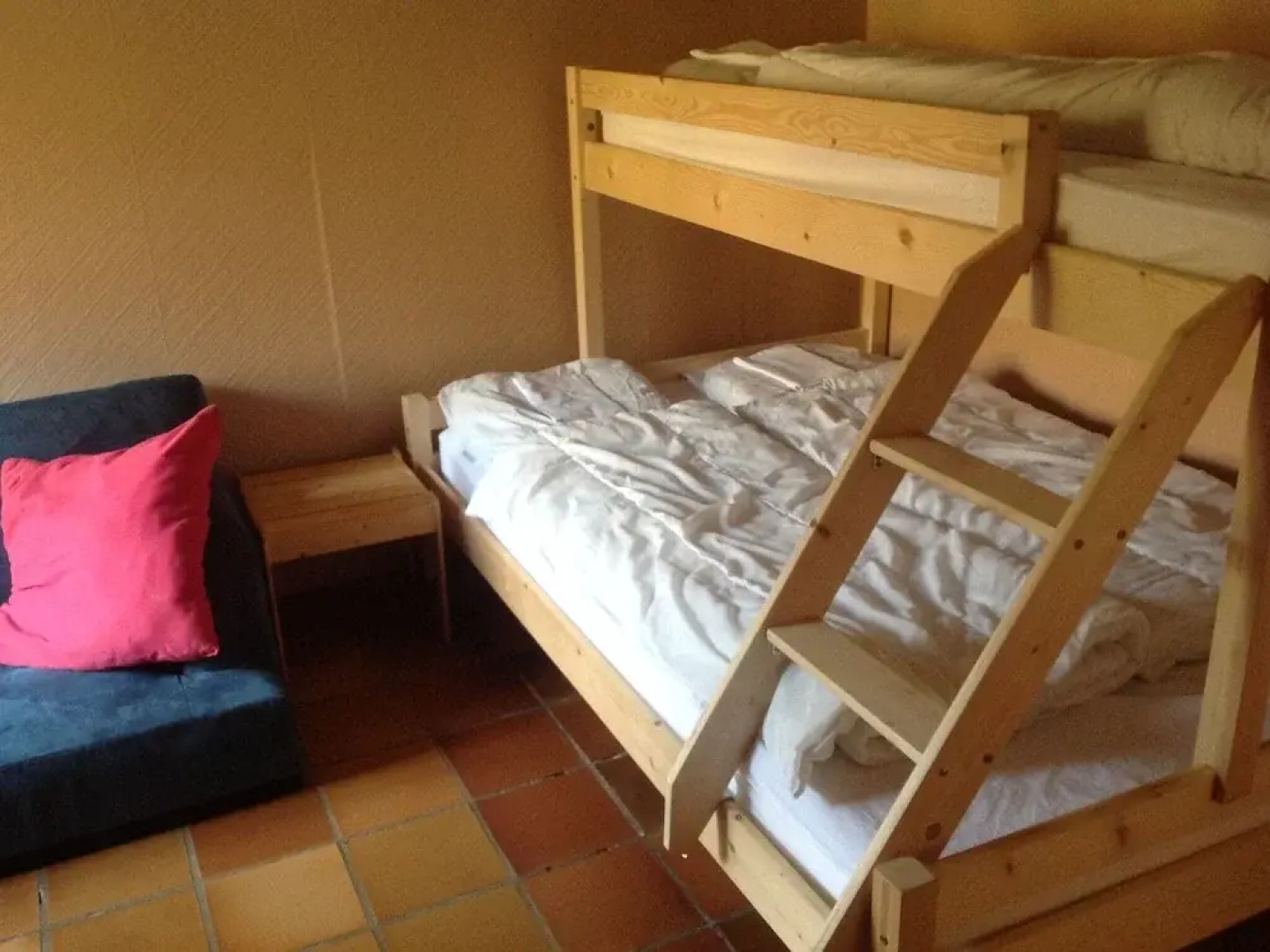 Beautiful Holiday Home in Braibant near Ciney Town Center