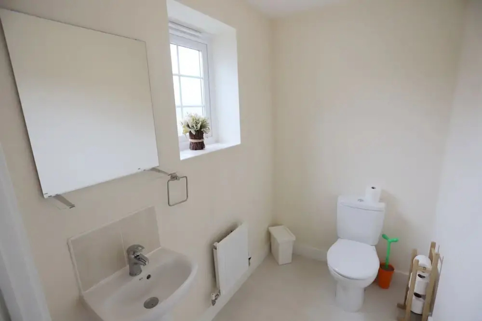 Easy Travel Luxury NEC Airport