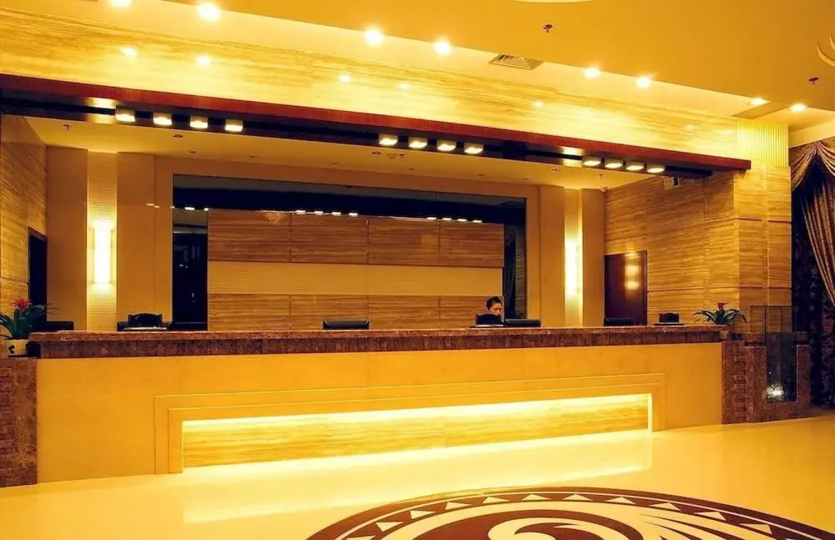 Bronze Drums Grand Hotel