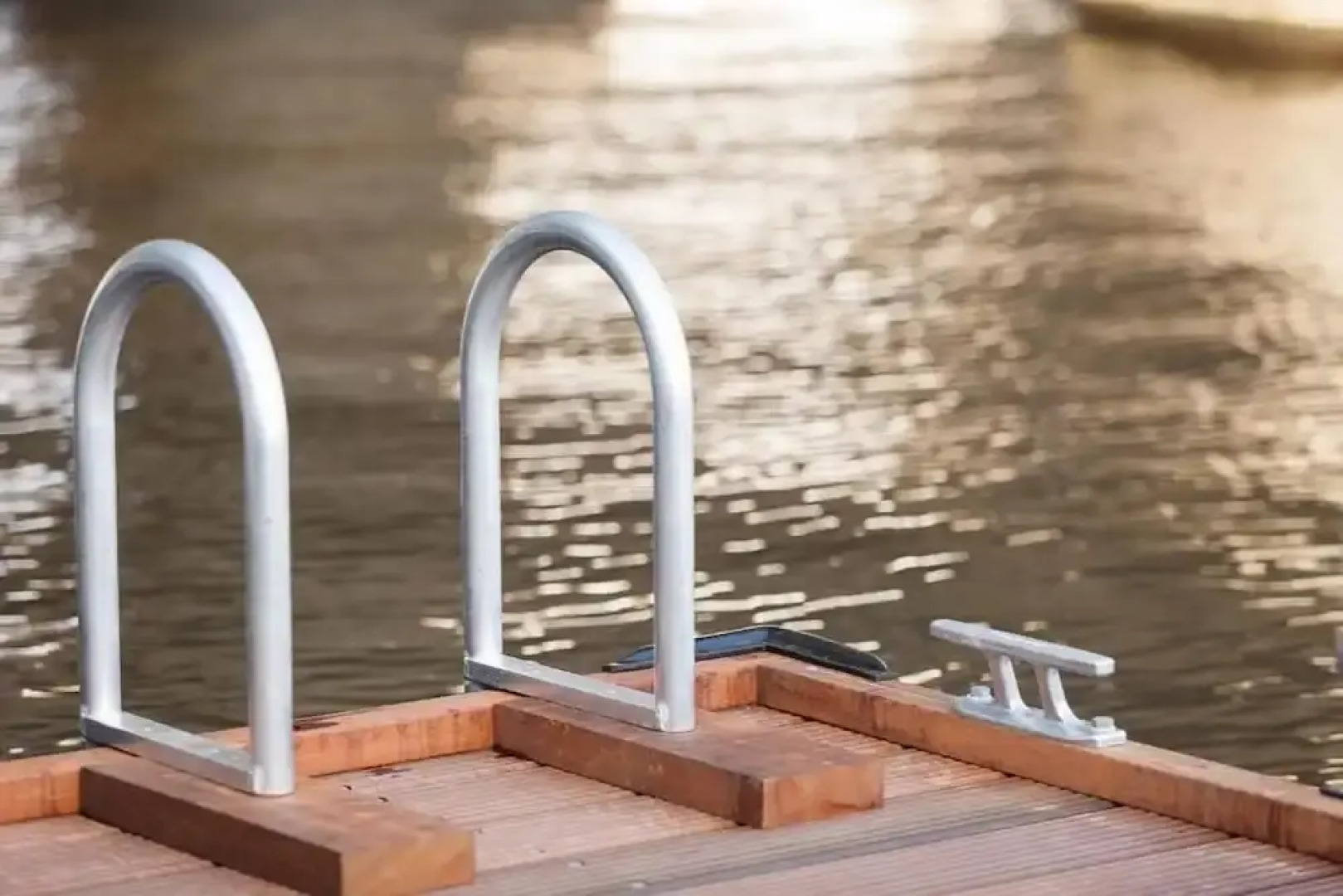 little AMSTEL HouseBoat