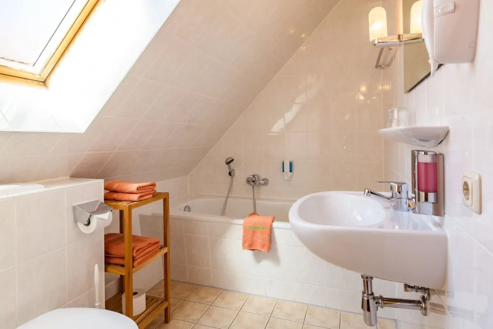 Dammschenke Gasthof & Hotel