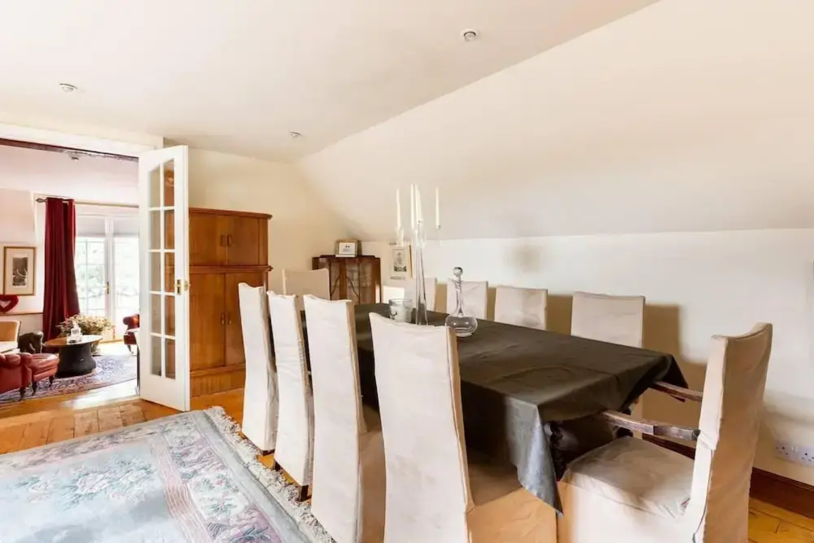Stunning Luxury Duplex With Hot Tub and Aircon