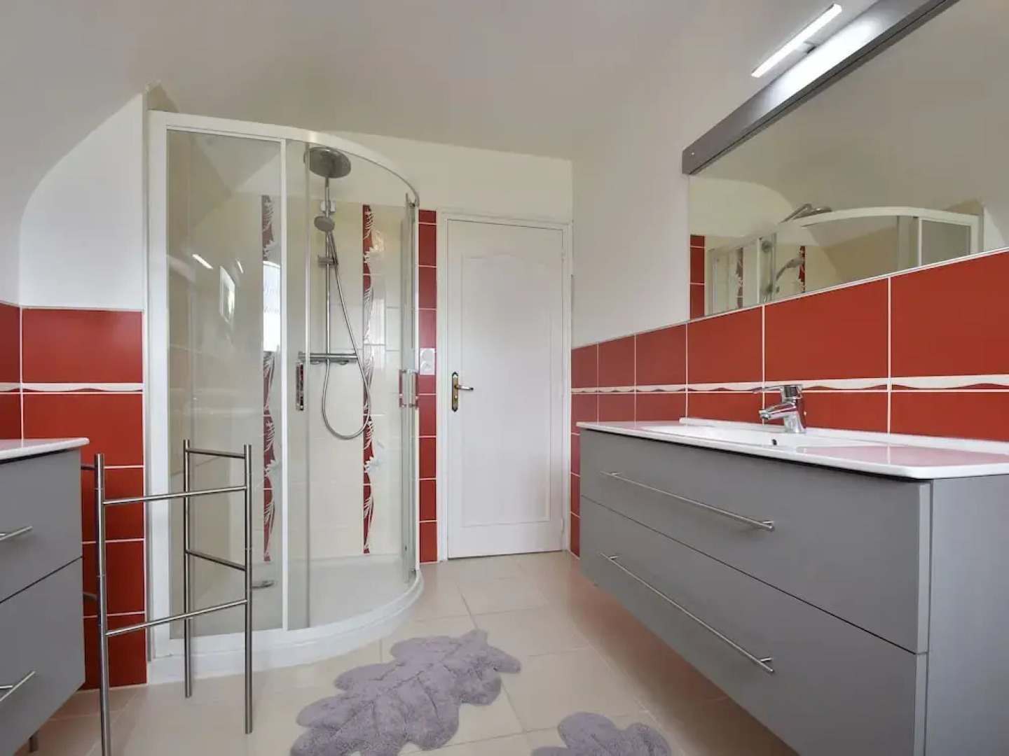 Modern House in Brittany Near the Pink Granite Coast