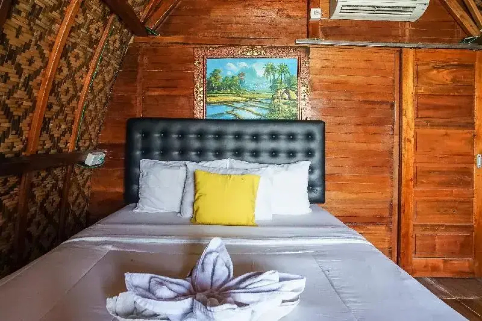 Road Beach Homestay by ZUZU