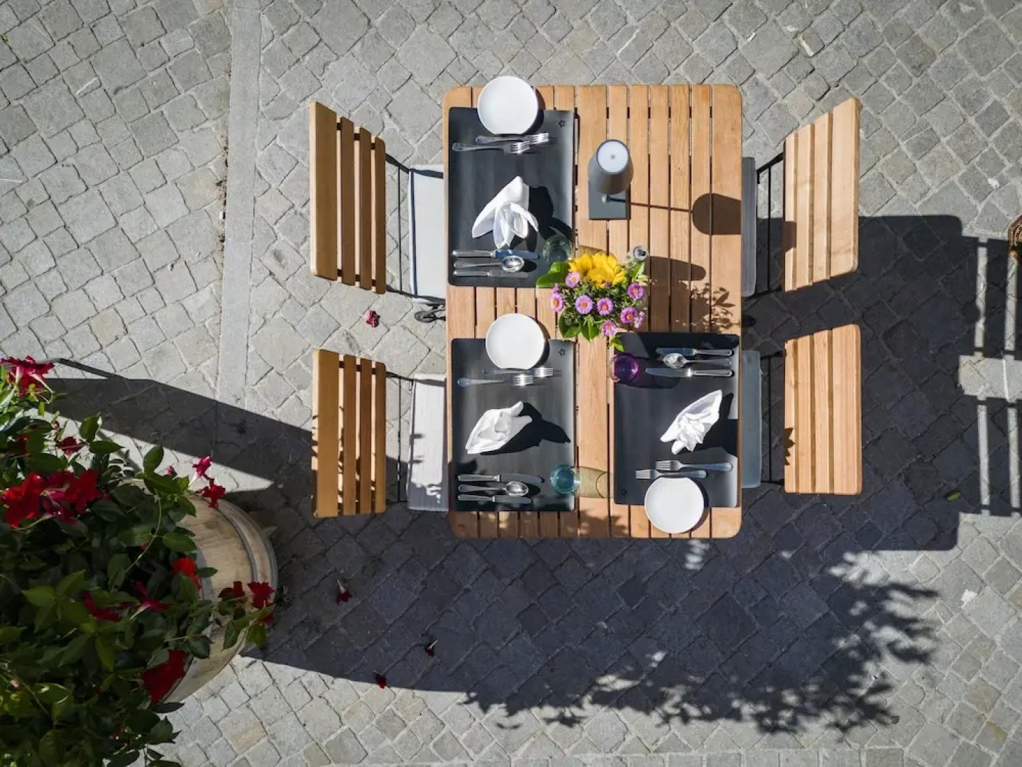 BLUME. - Baden Hotel & Restaurant