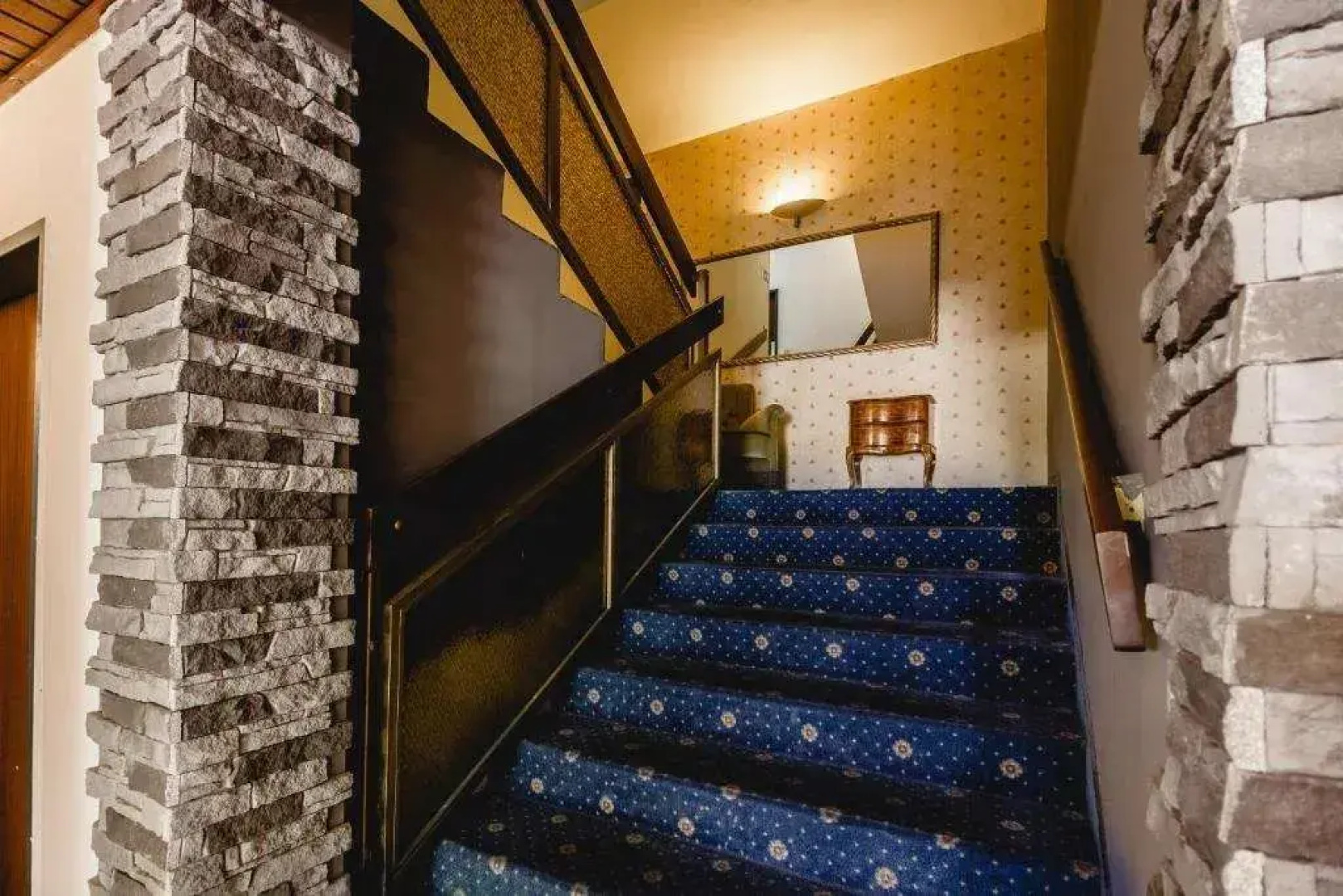 Hoffinger Hotel