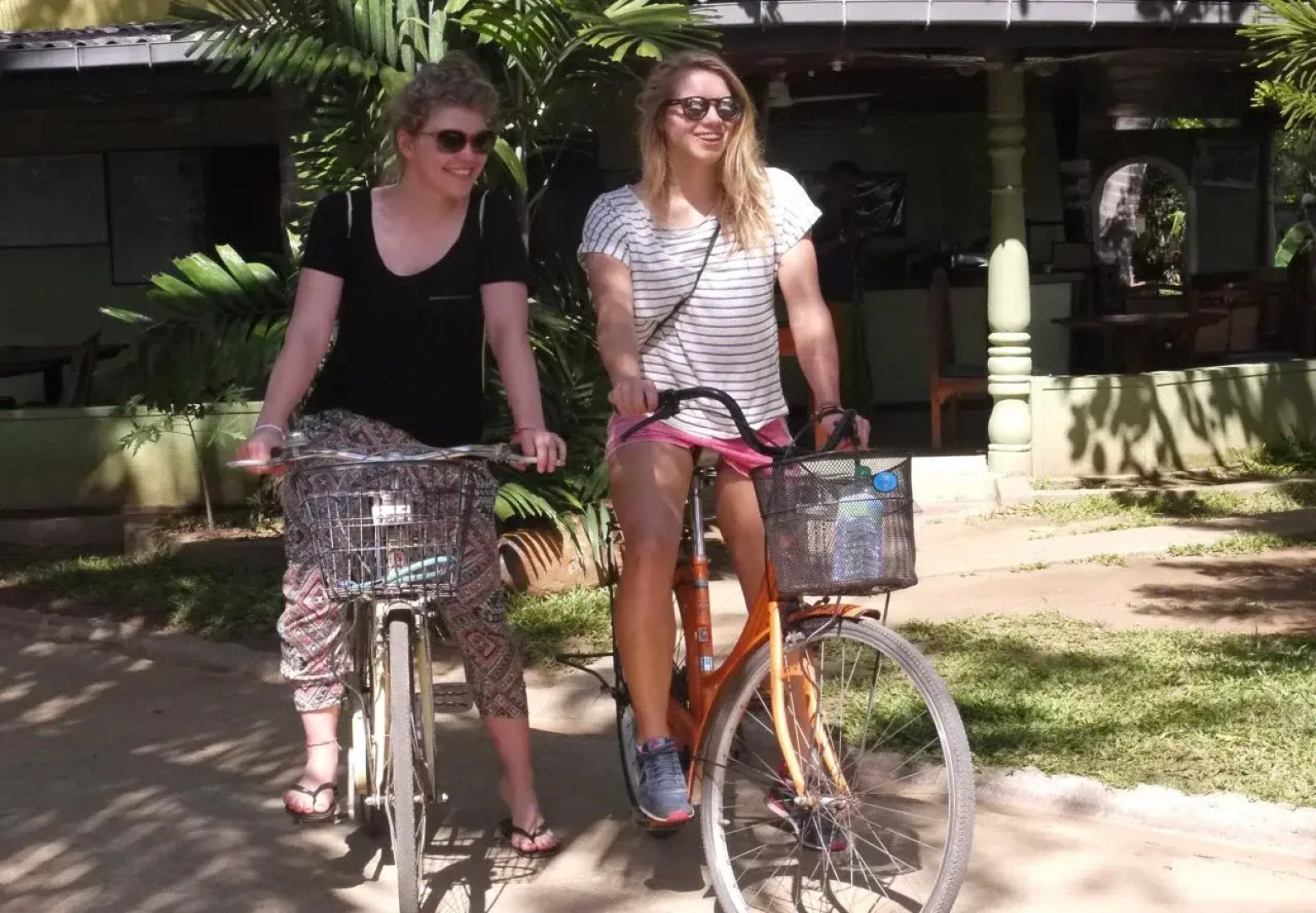 Traveller's Home Hotel