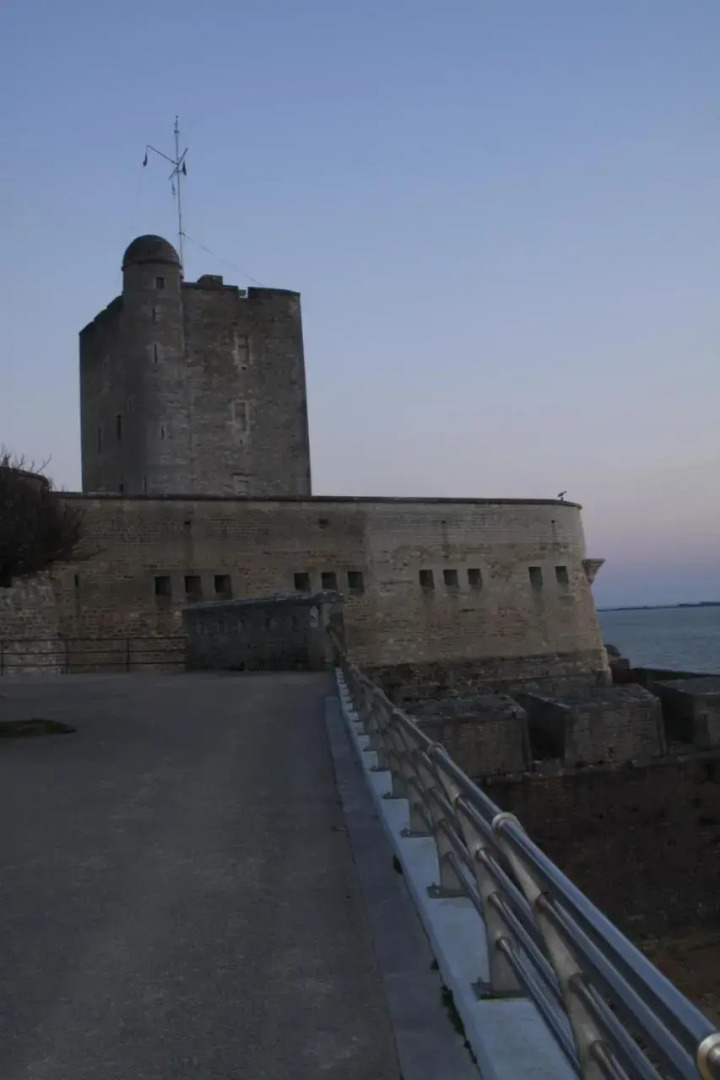Petit nid à 50m de la plage au coeur de Fouras