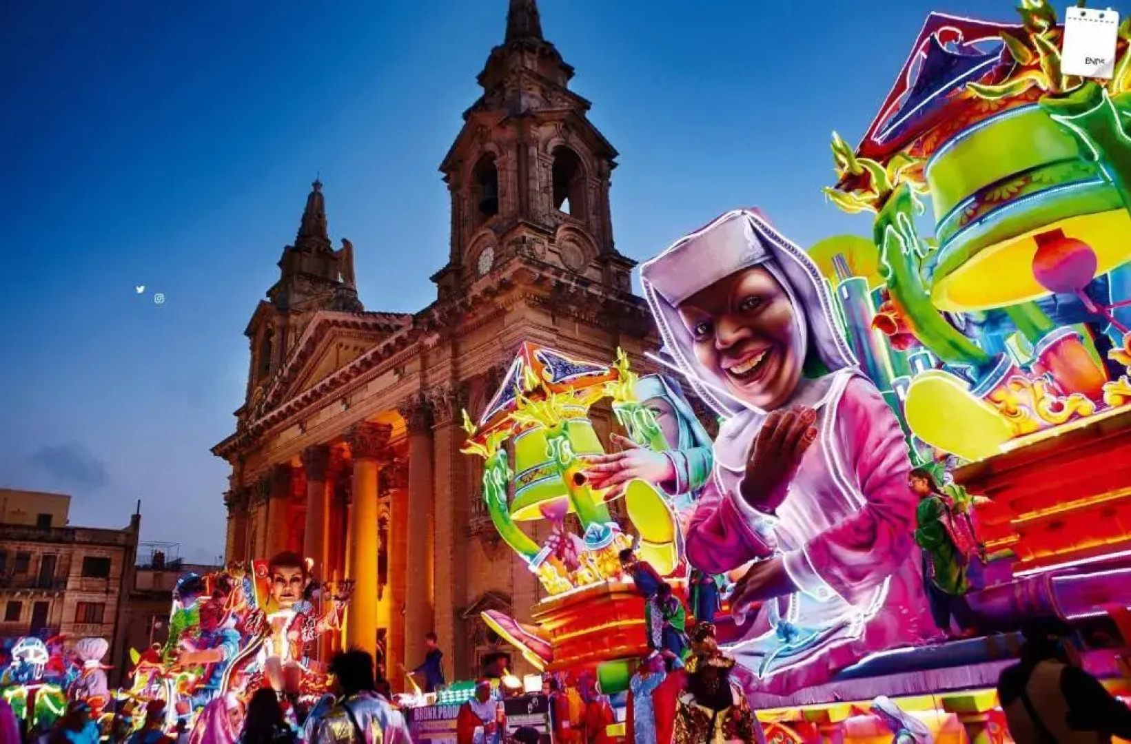 XL Central Home - Sleeps 10 people