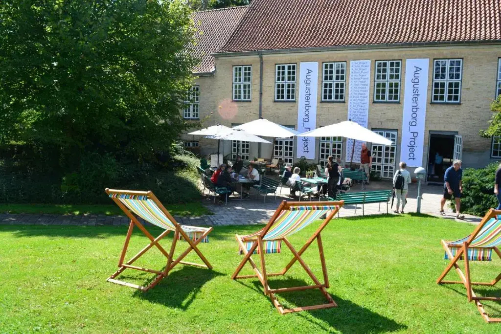 Gem Suites Hotel Apartments