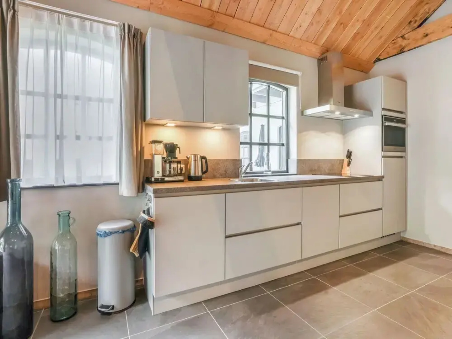 Spacious Holiday Home the Centre of Grubbenvorst