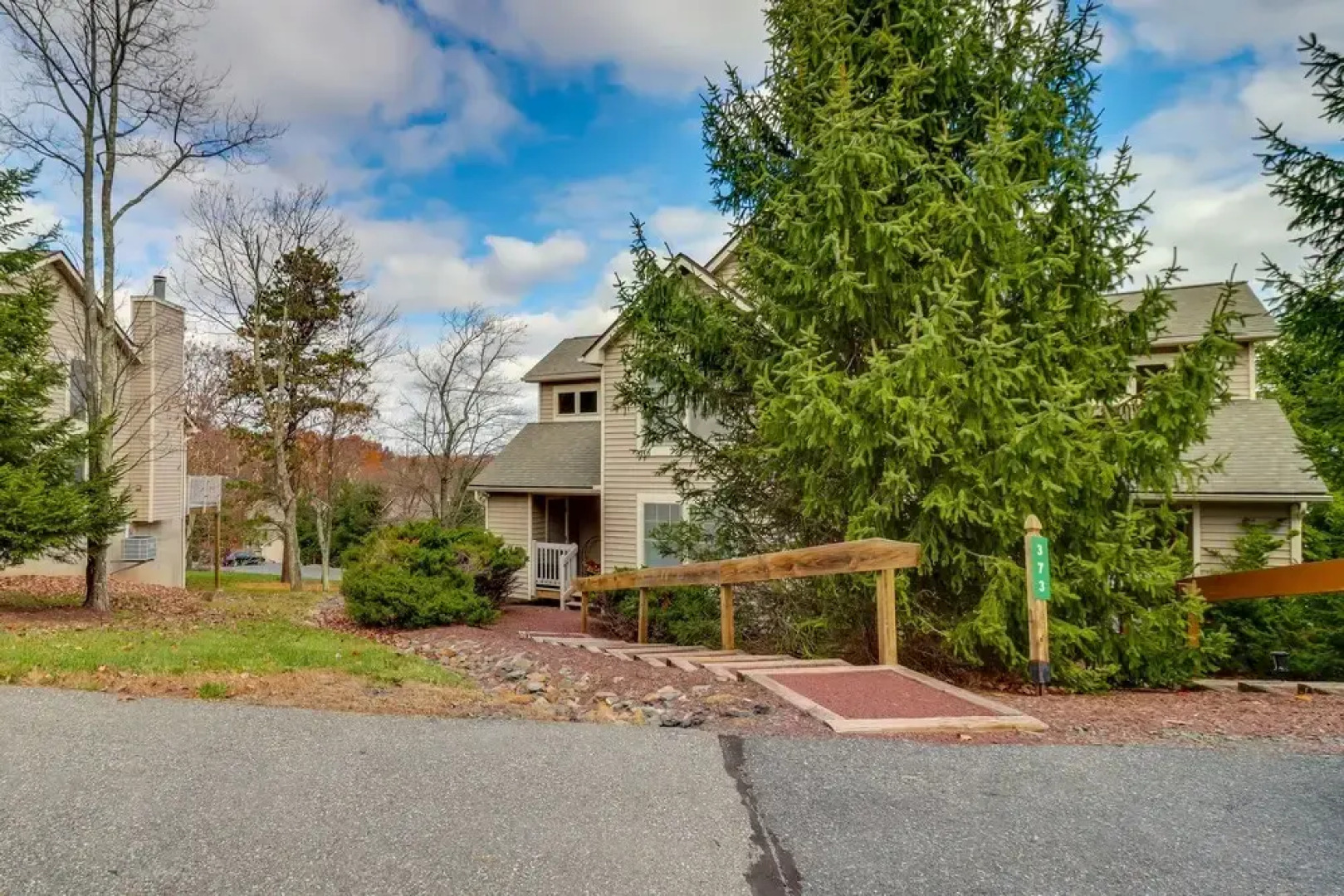 Tannersville Rental Near Camelback Ski Resort!