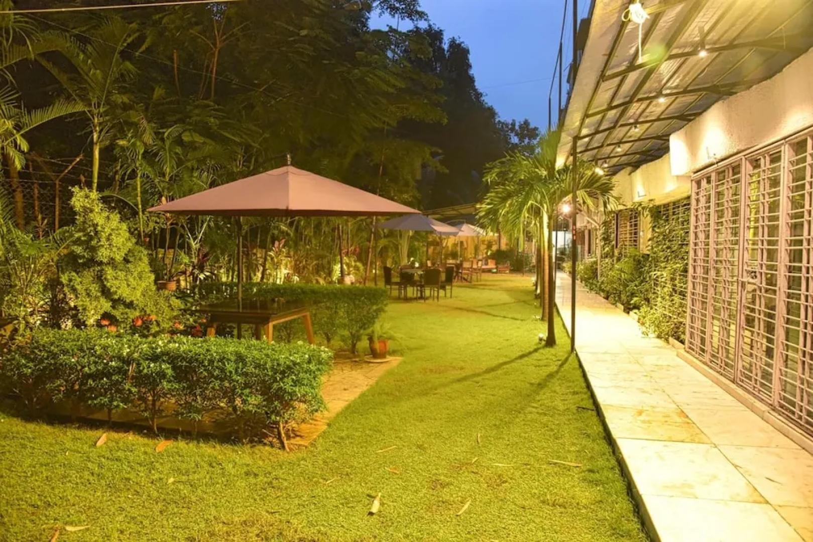 Royal Palms Luxury Rental Apartments