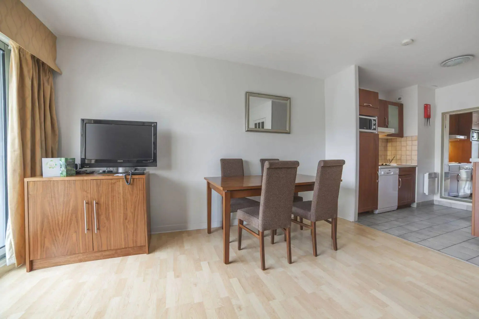 Royal Regency Paris Vincennes