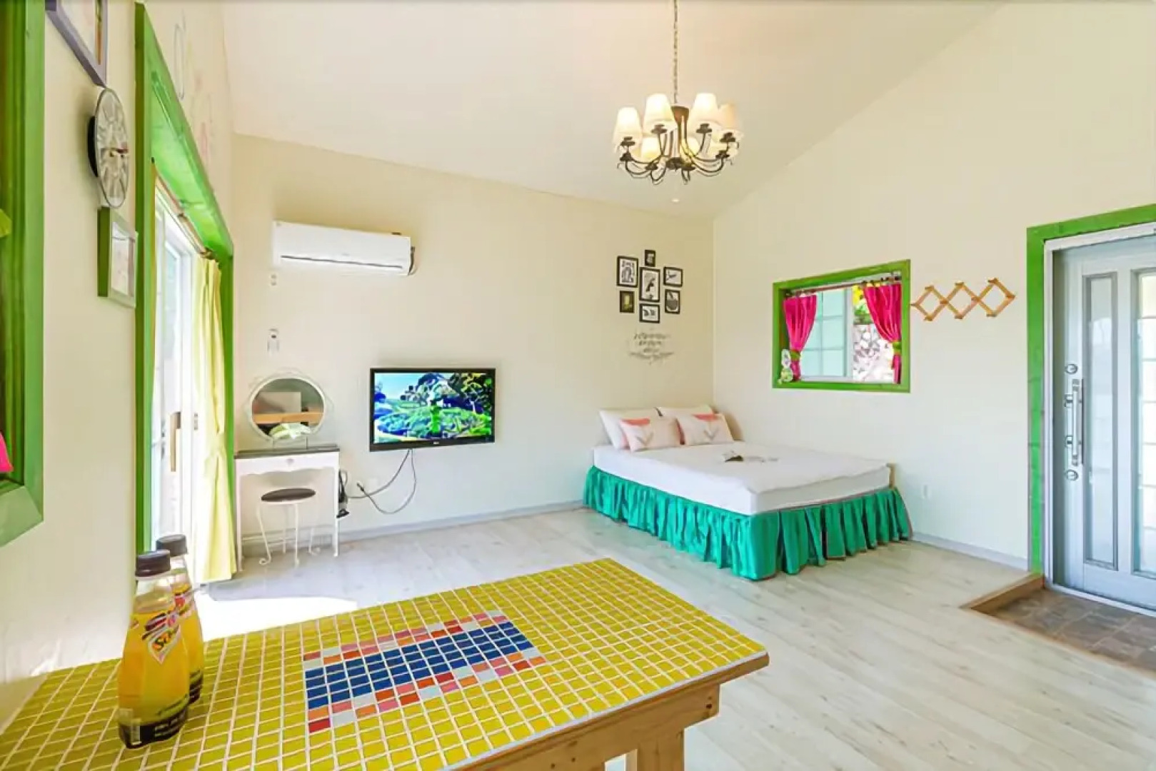 Goseong Sunshine Fullhouse Pension