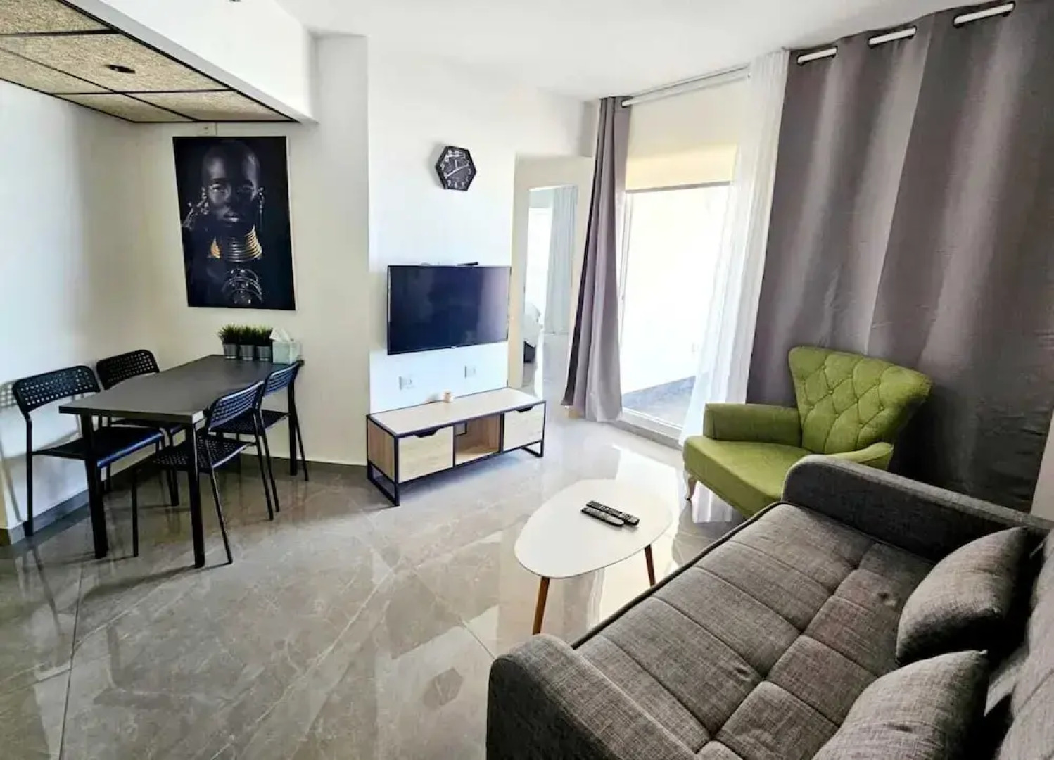 SHaYaSH apartments Leonardo Bat-Yam