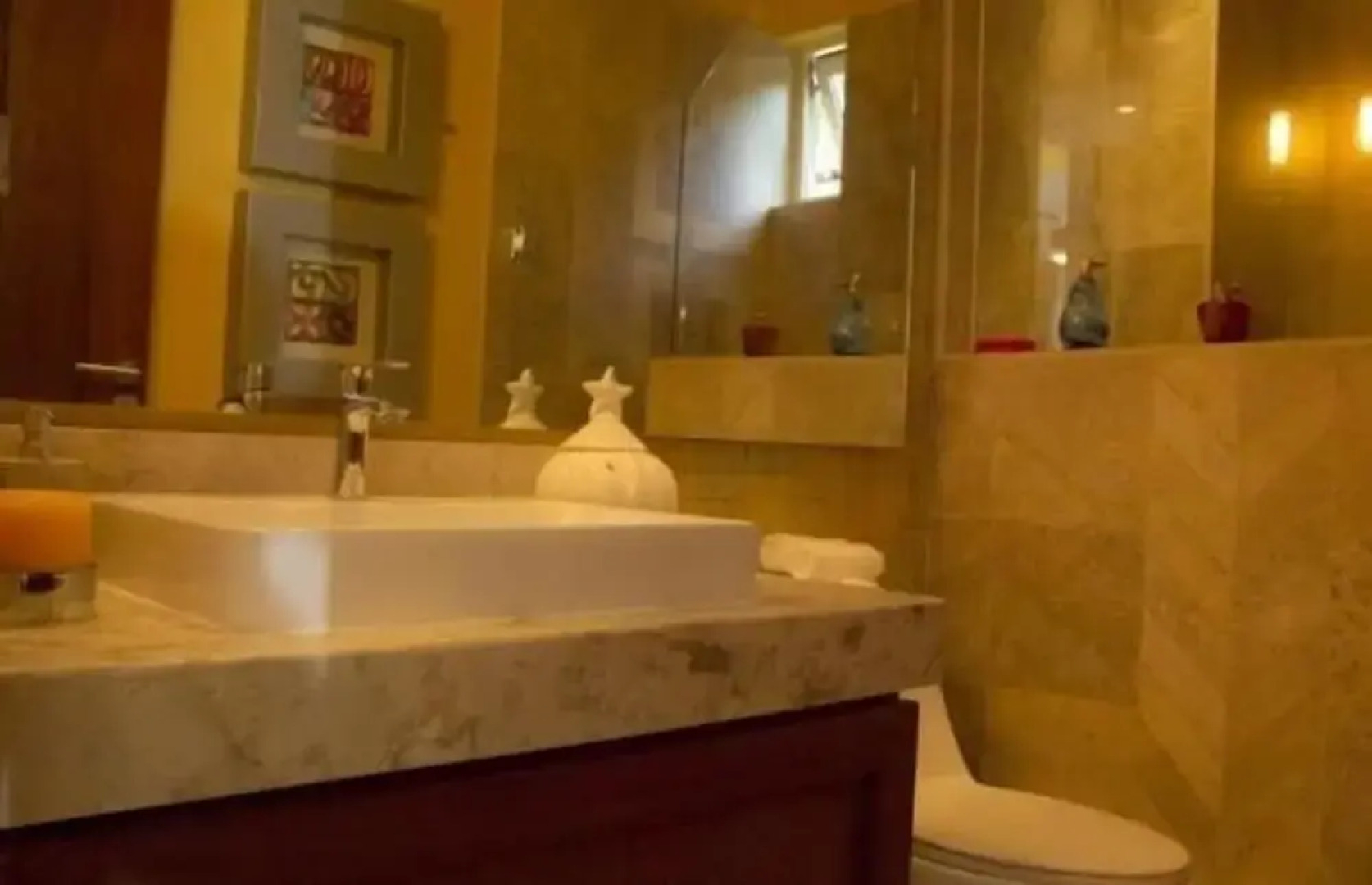 Romantic Zone V177 Studio