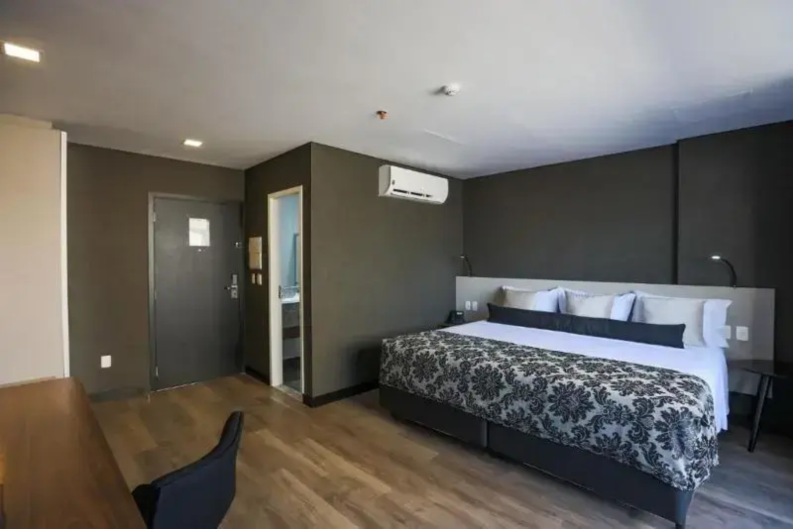 Ramada Hotel & Suites by Wyndham Osasco