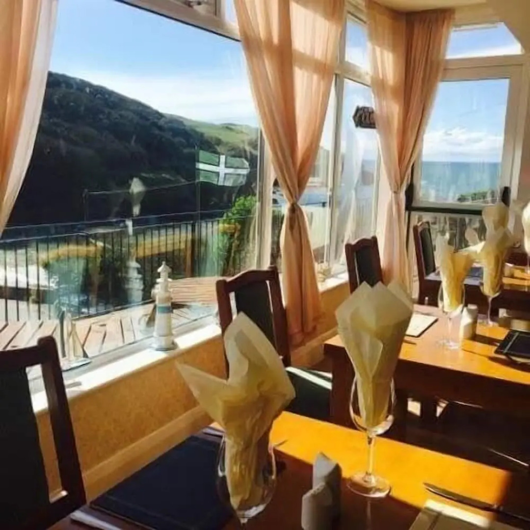 The Sun Bay Hotel & Restaurant