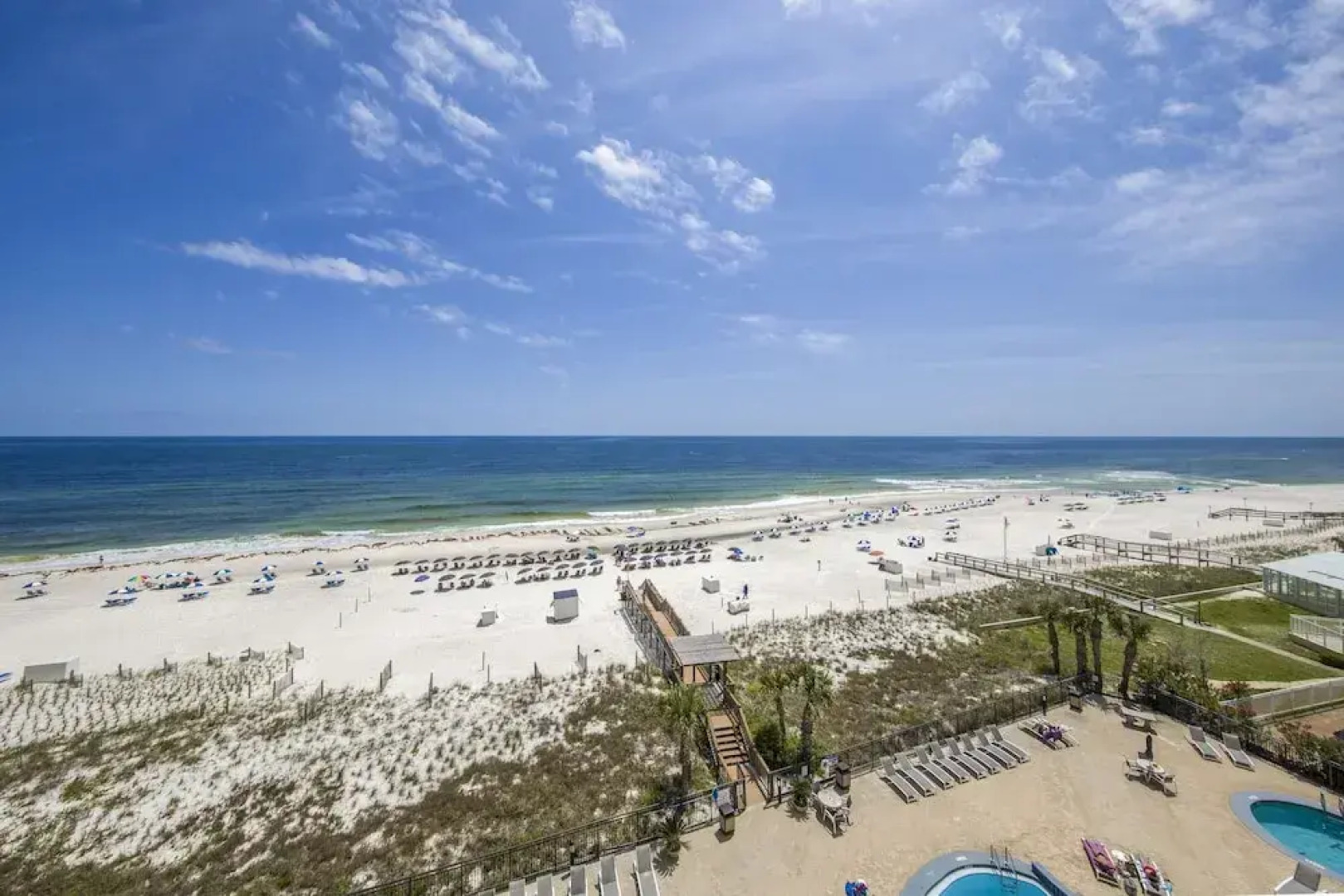 Palacio Condos by Hosteeva