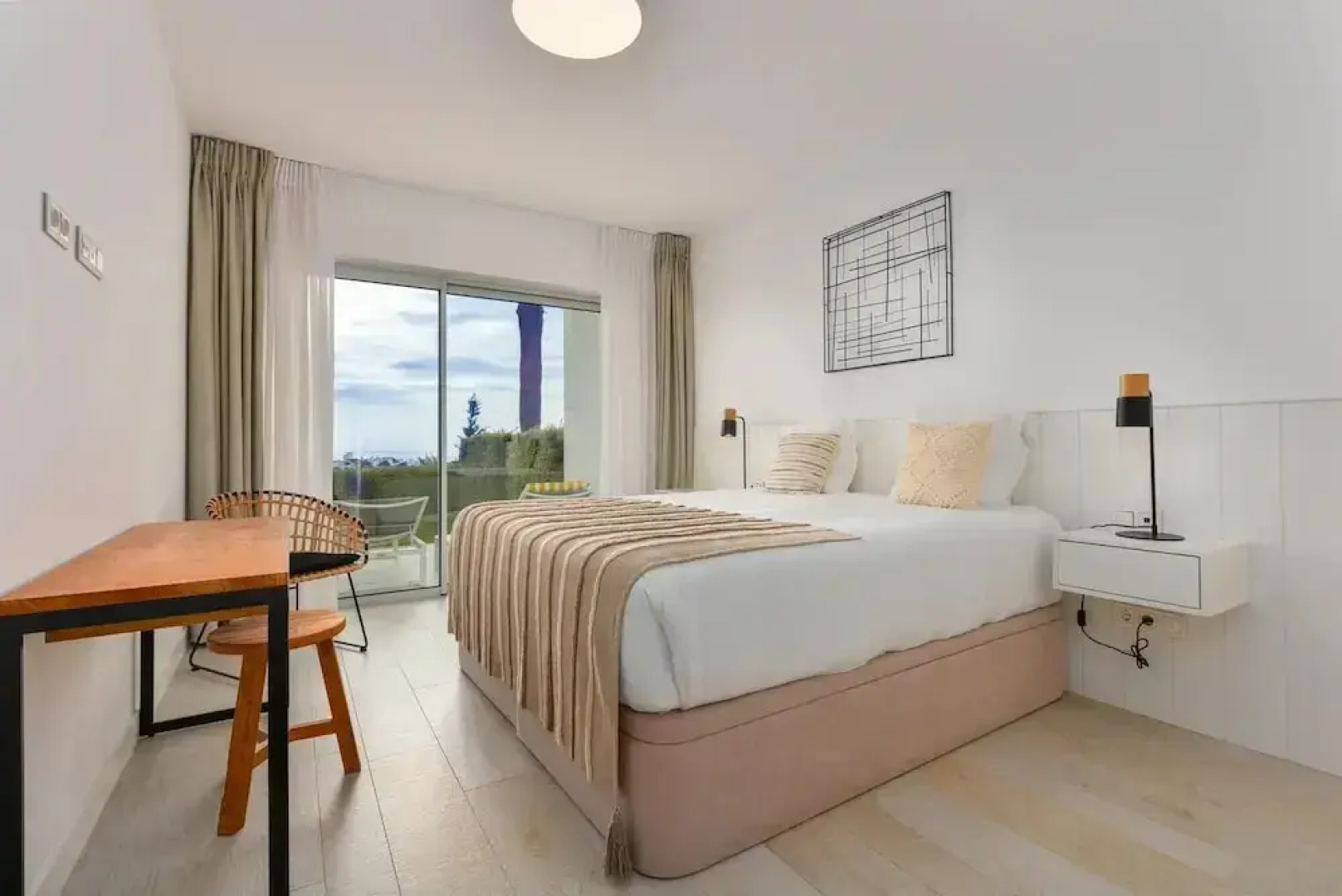 Luxury 2-bedroom sea View Apartment in Casares