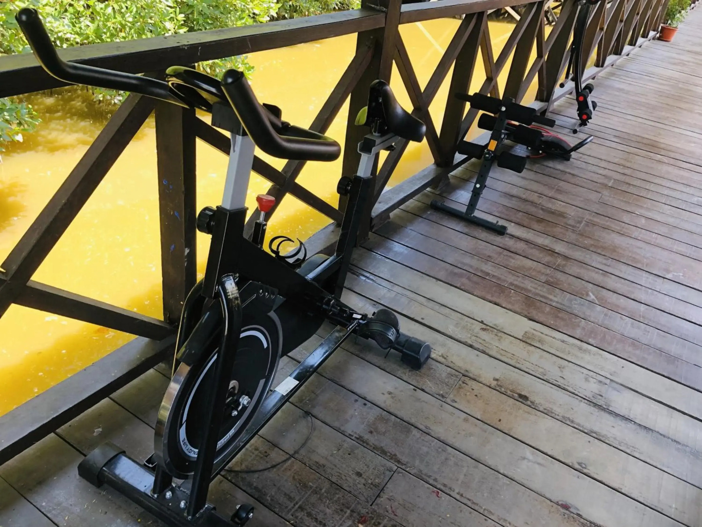 Gayang friendly water house homestay