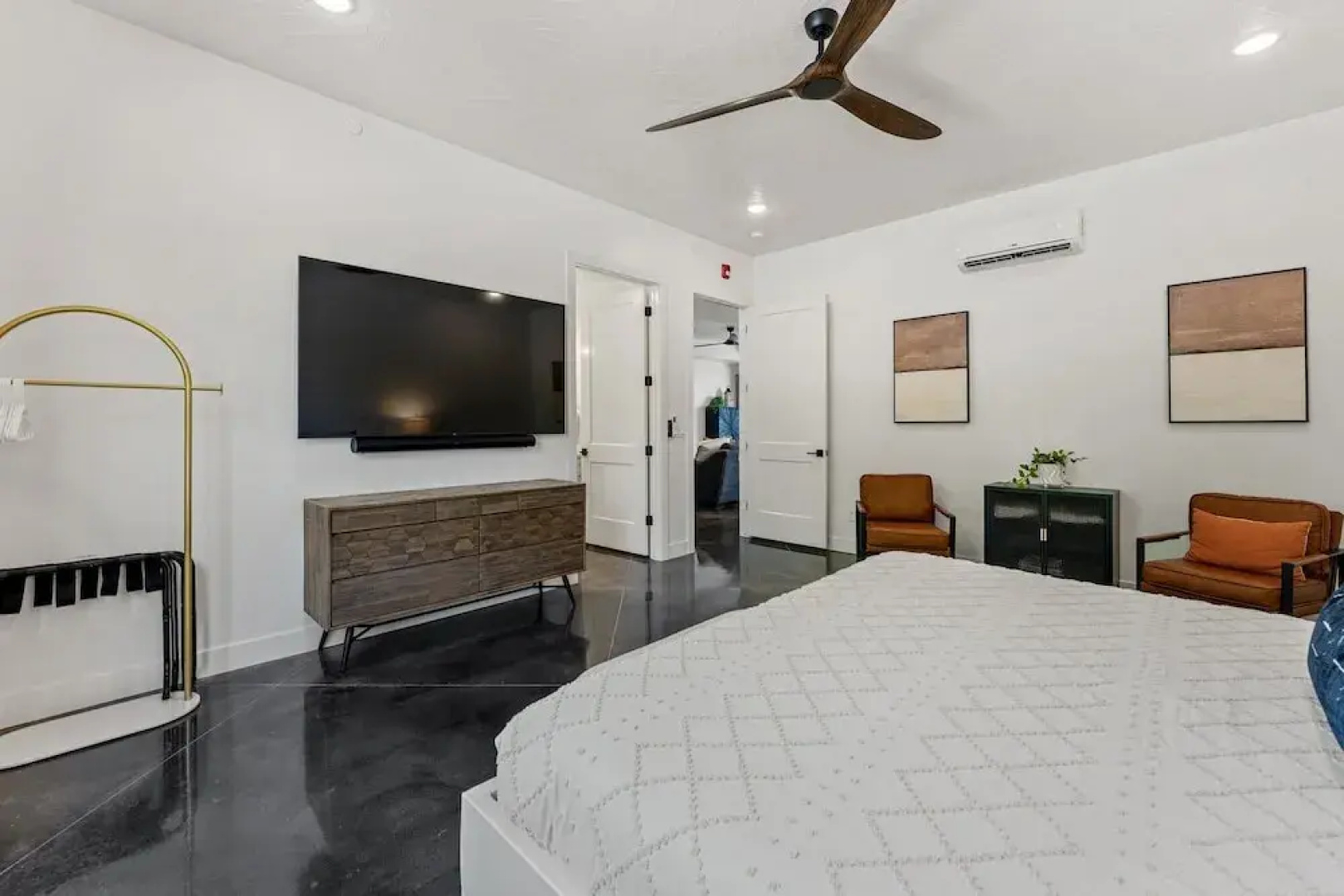 Desert Jewel With Private Gym And Pool 4 Bedroom Townhouse