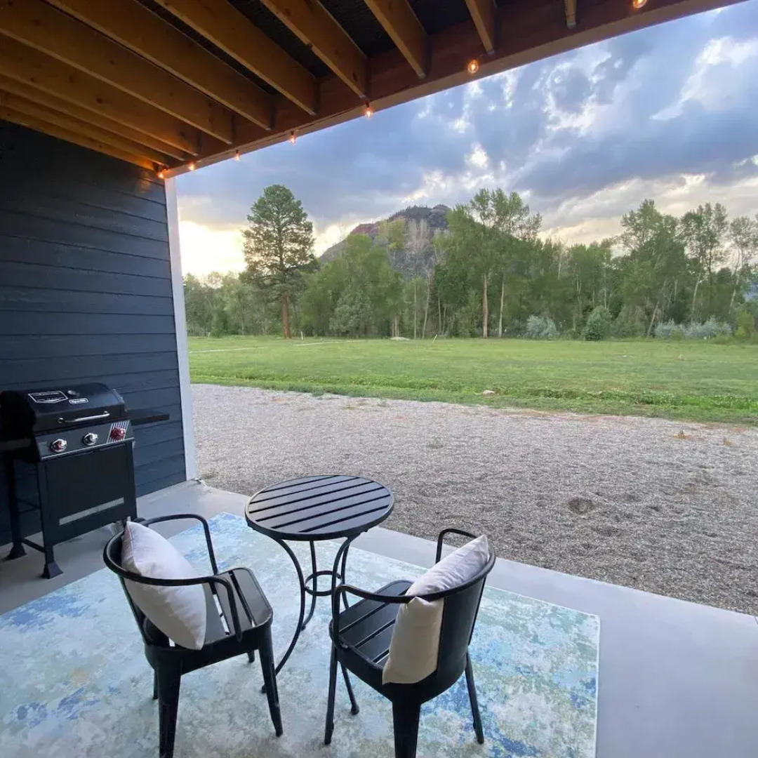 Creek 15 min to Purgatory Garage Parking