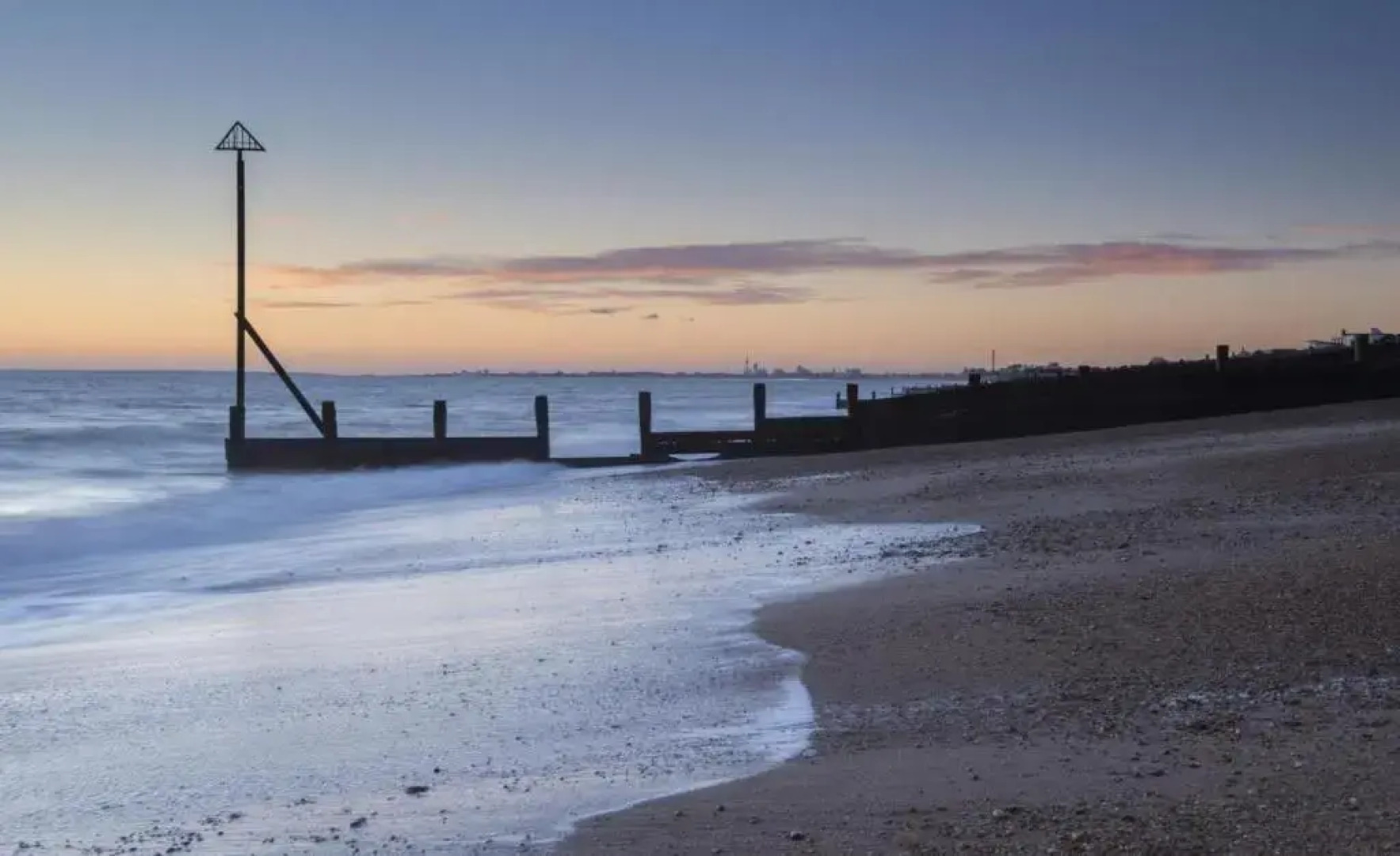 Seaside Cabin Retreat in Hayling Island