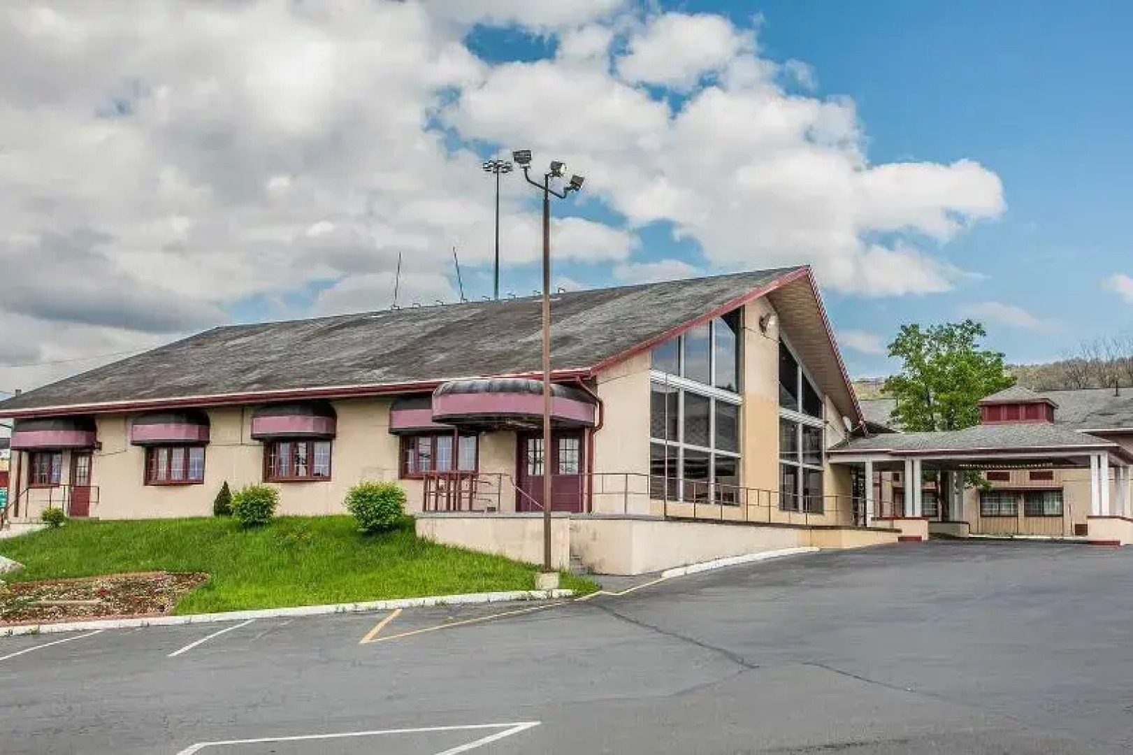 Econo Lodge Breezewood