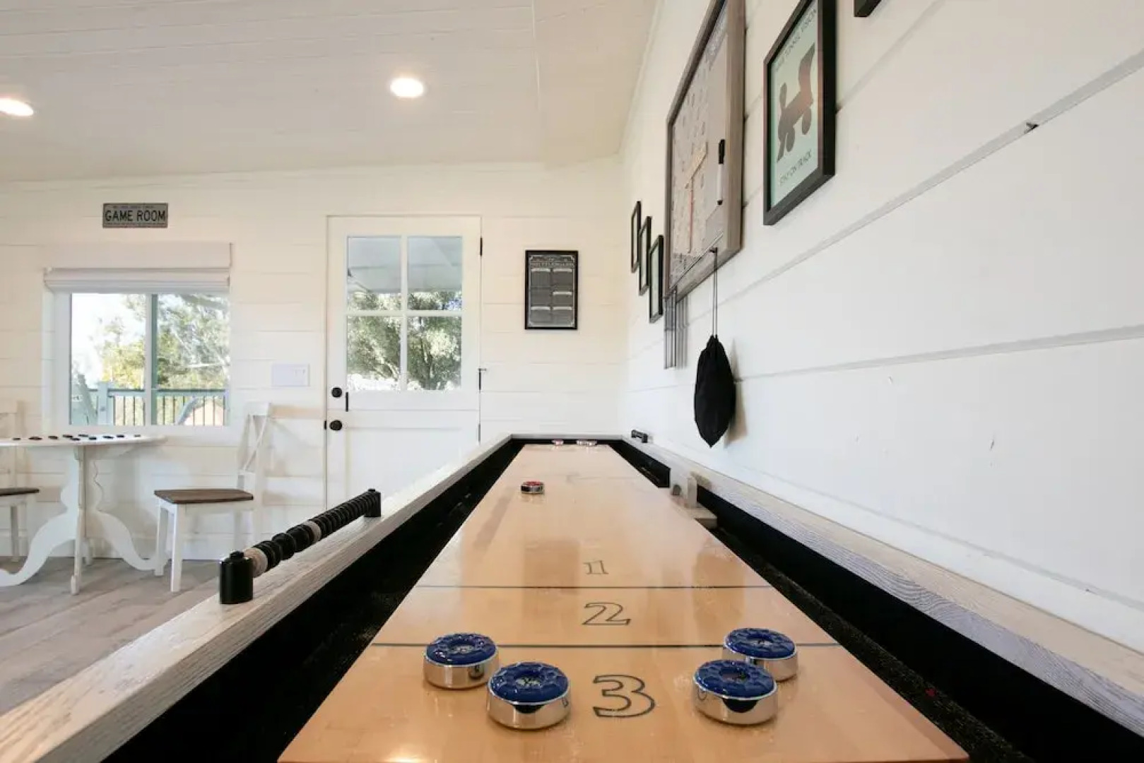 New Listing! Opulent W/ Hot Tub, Guest Suite 4 Bedroom Home