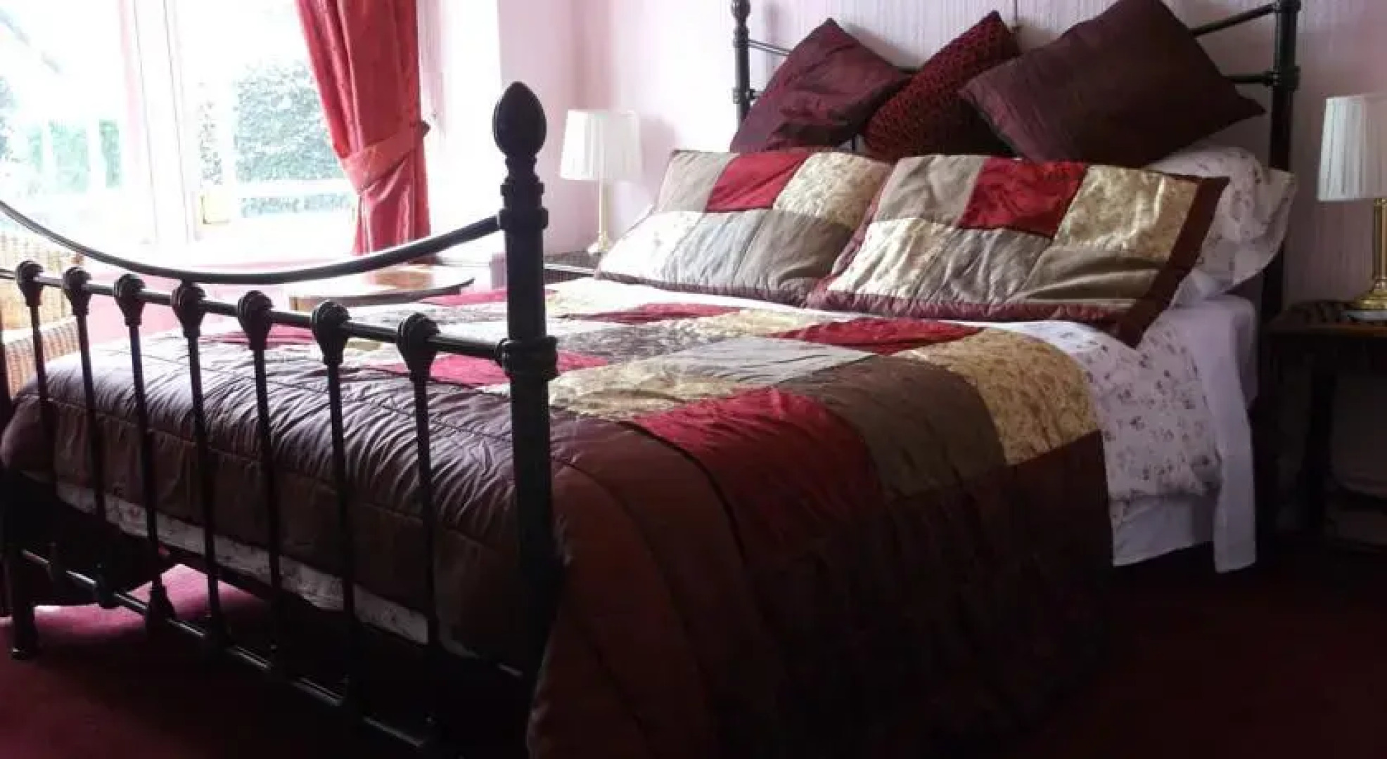 The Hollies Guest House