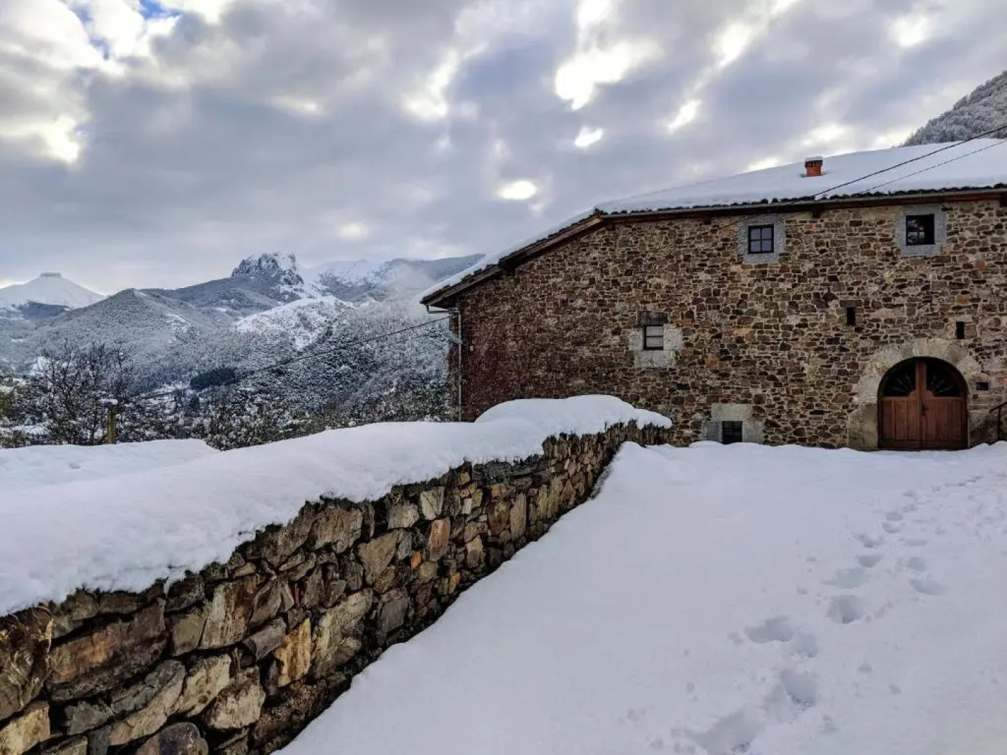 Olmares Terrace Apartment - Picos de Europa