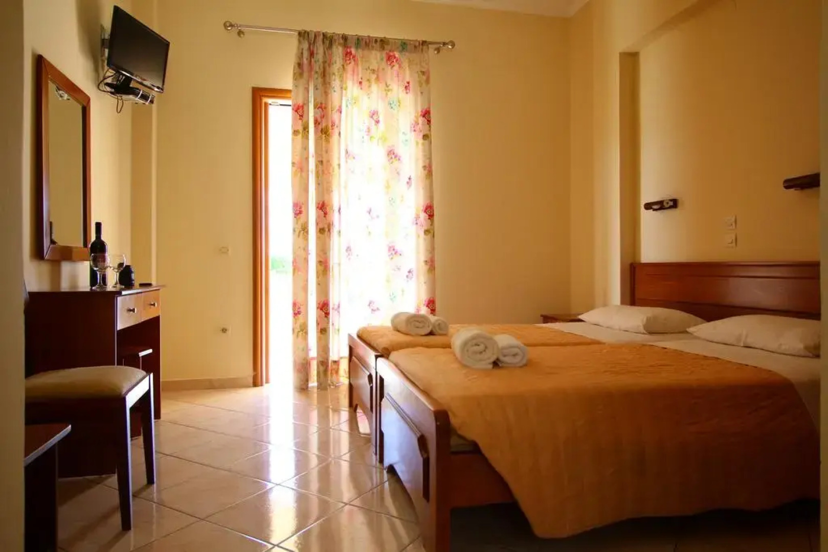 Blue Heaven Apartments