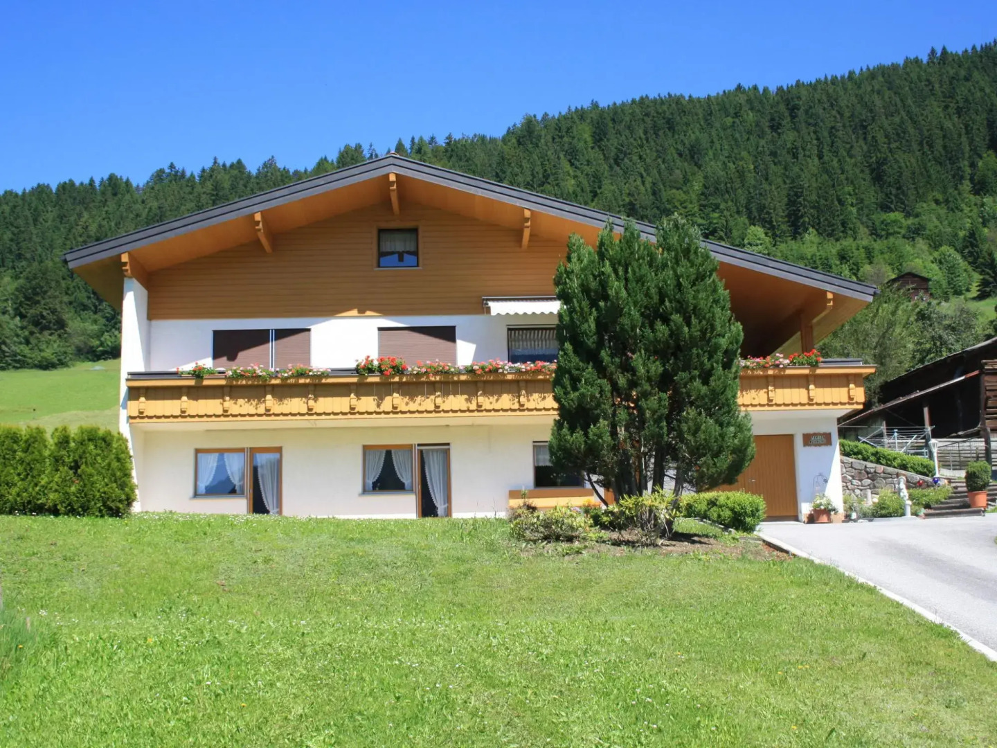 Luxury Apartment in Bartholomäberg near Ski Area